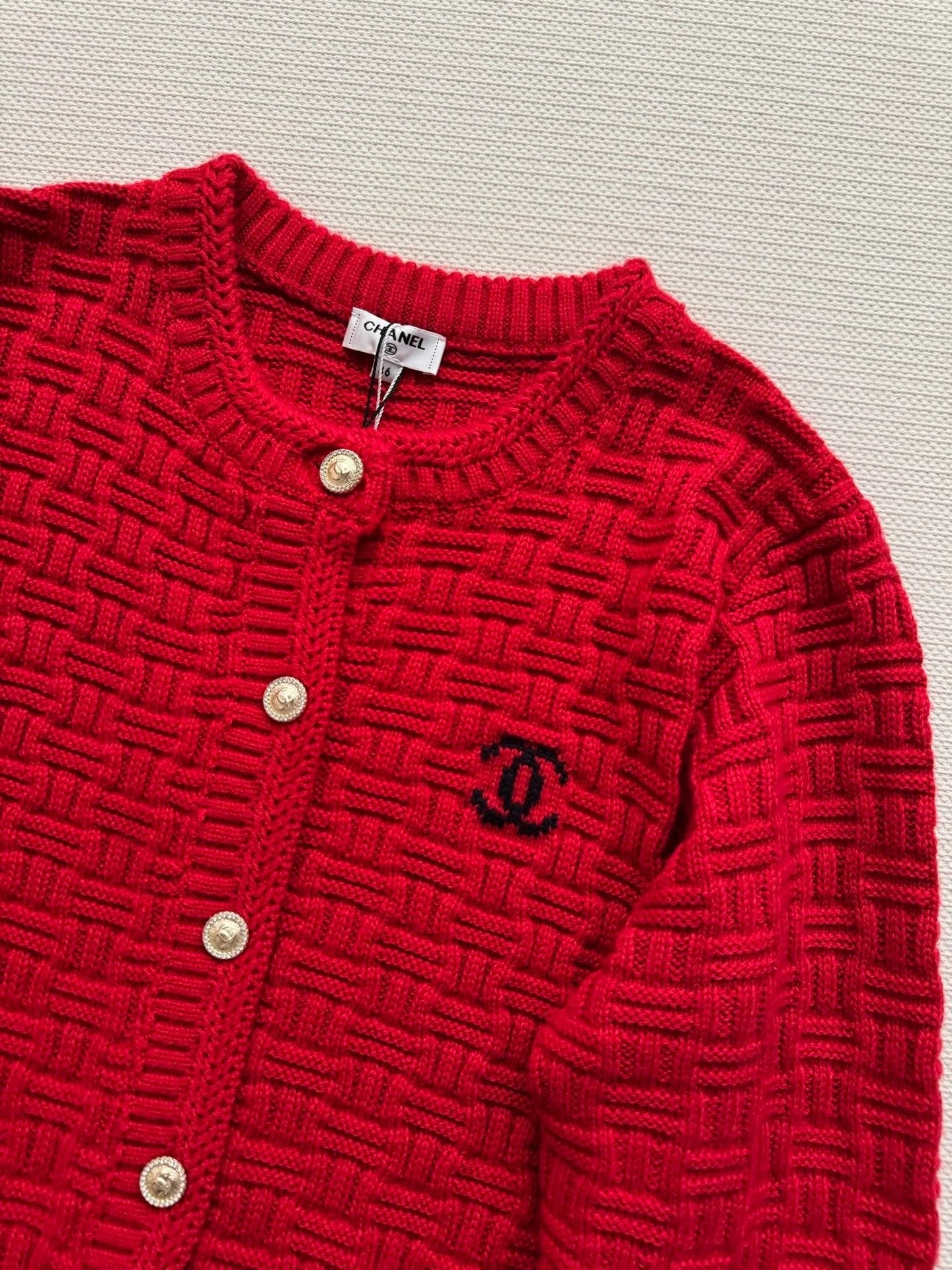 CHANEL 25S KNITTED SWEATER 629