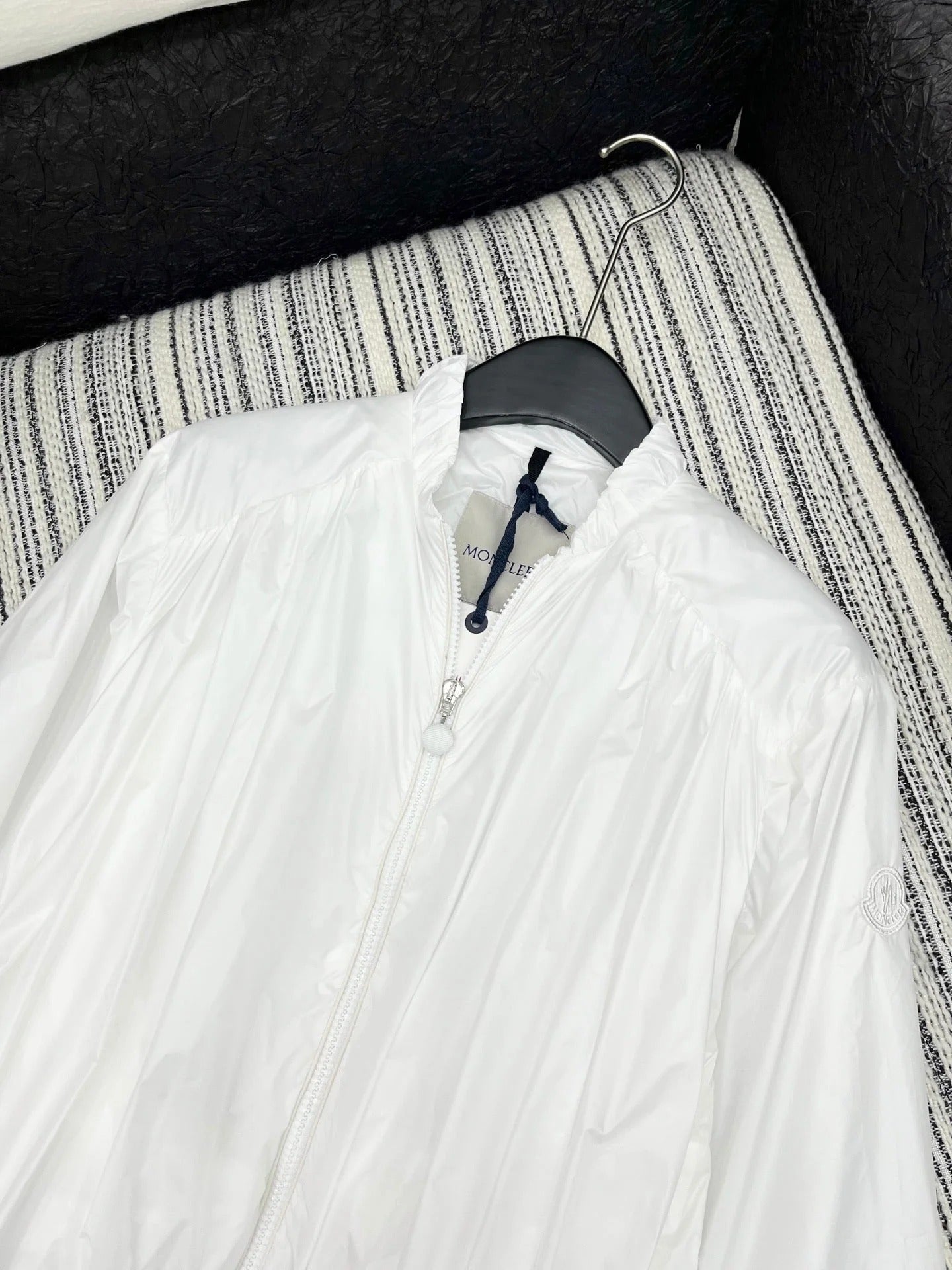 MONCLER ZIP-UP JACKET WITH STAND COLLAR IN WHITE 267977