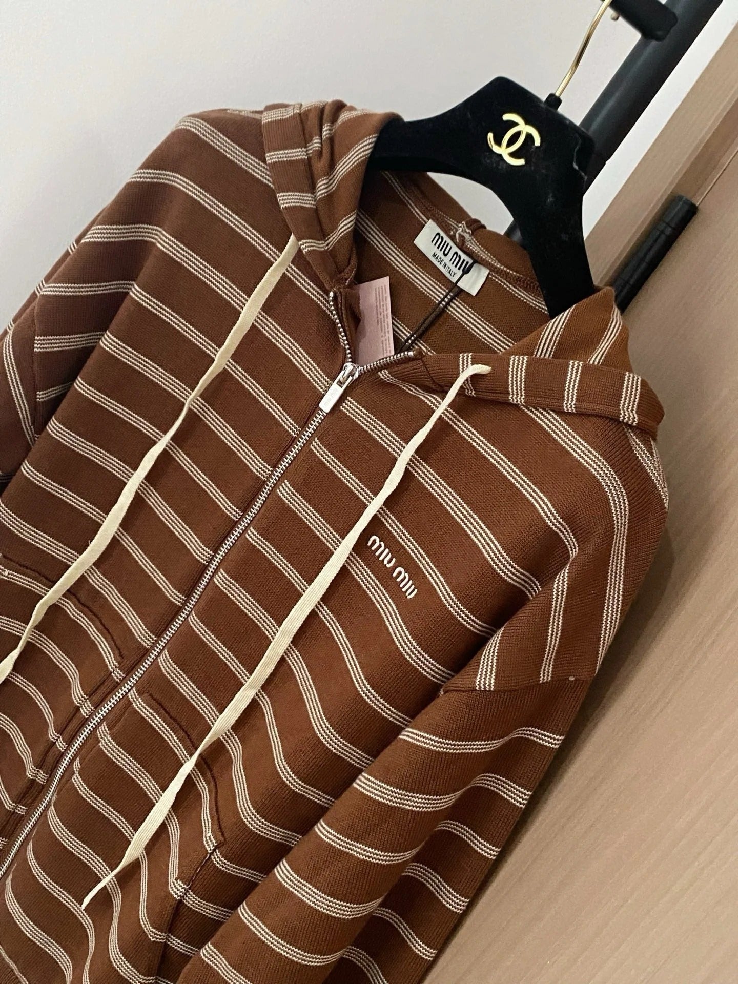 MIUMIU CARDIGAN STYLE 214