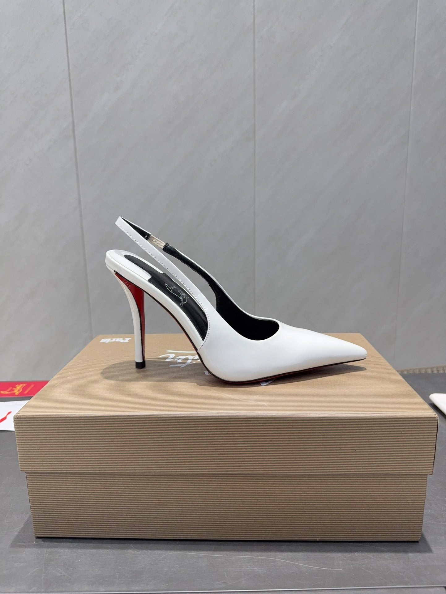 CL 2026 Kate Sling 100 Slingback White Patent Leather 613985