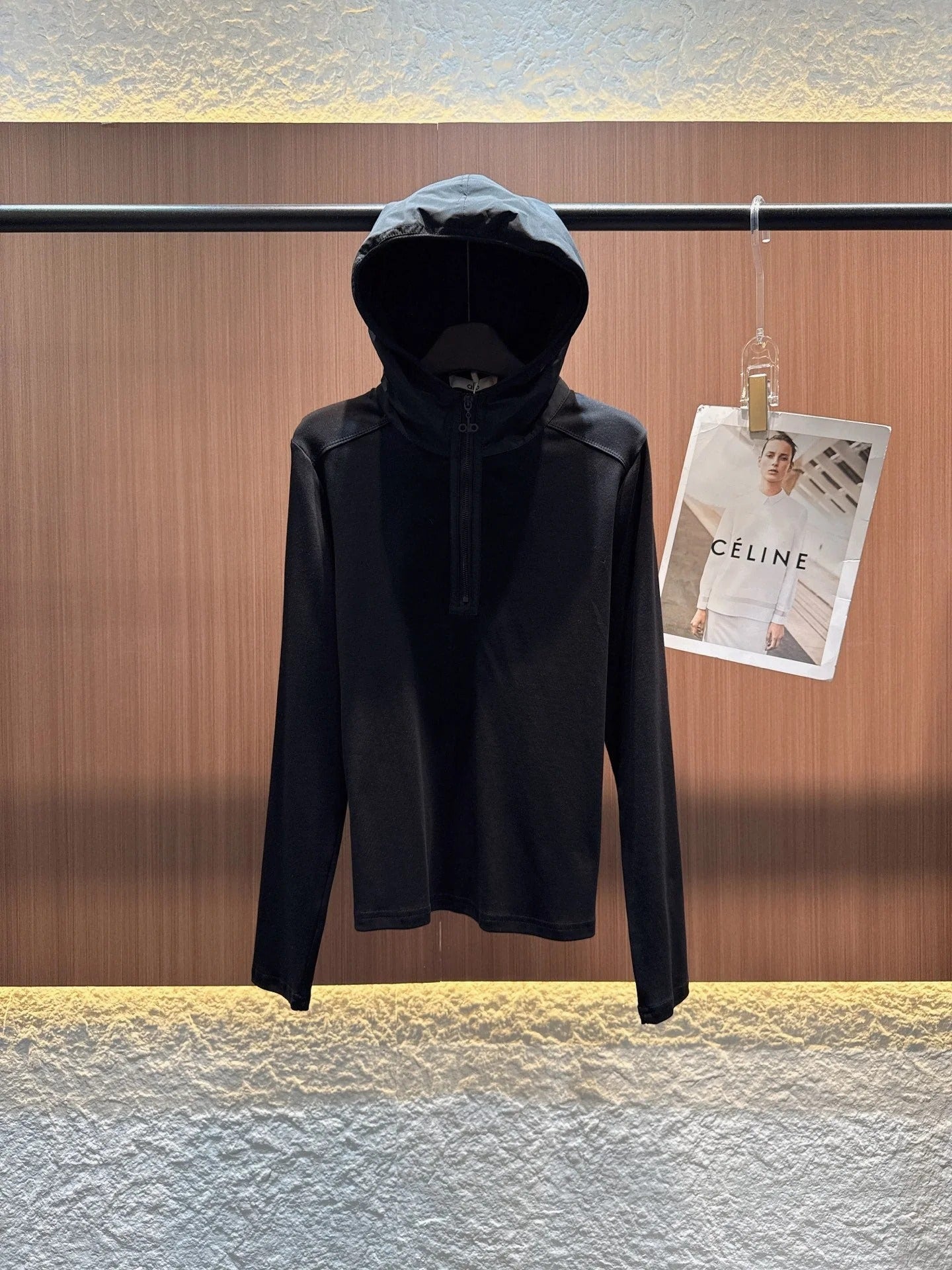 ALO HOODED T-SHIRT STYLE 30