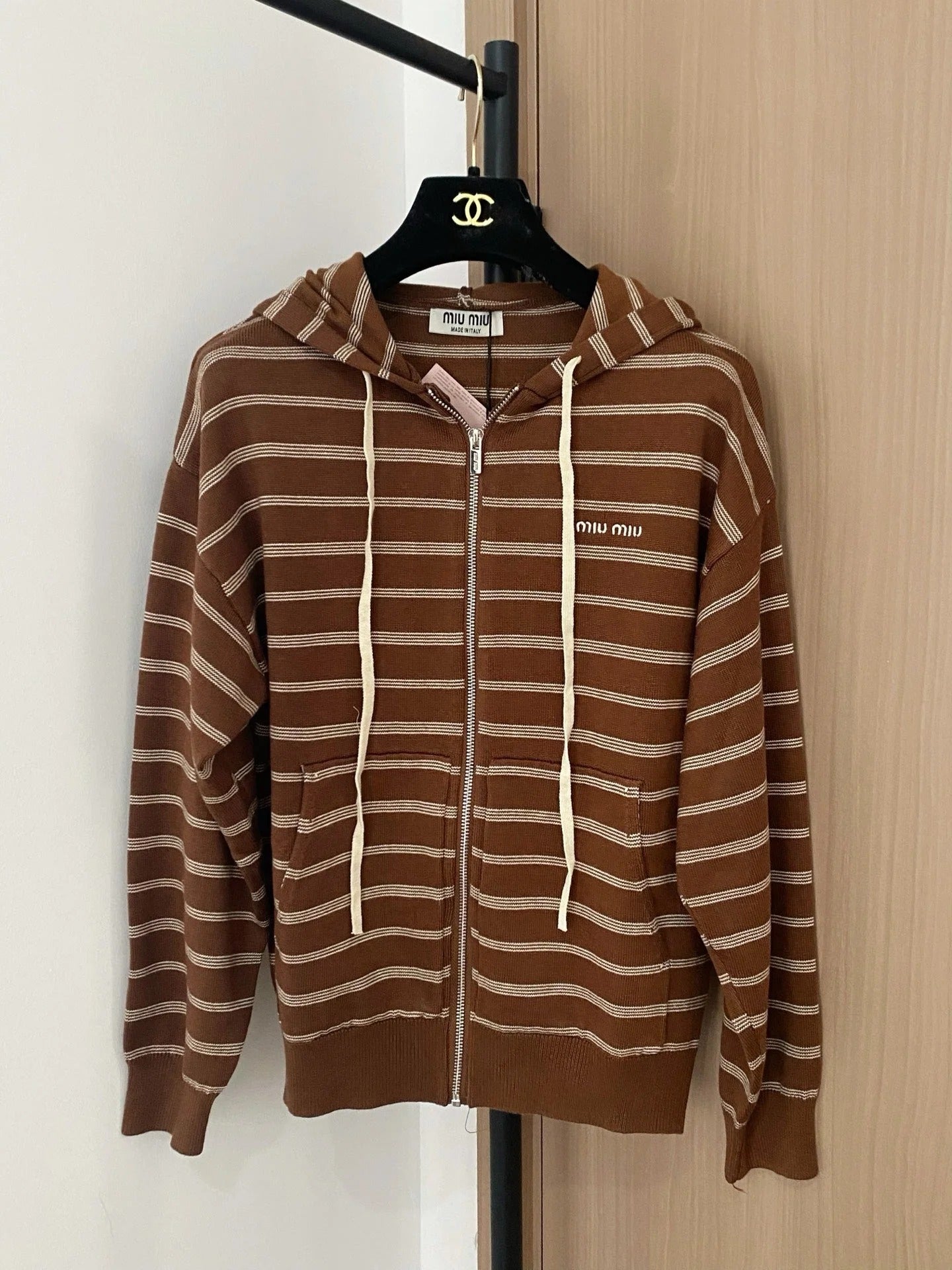 MIUMIU CARDIGAN STYLE 214