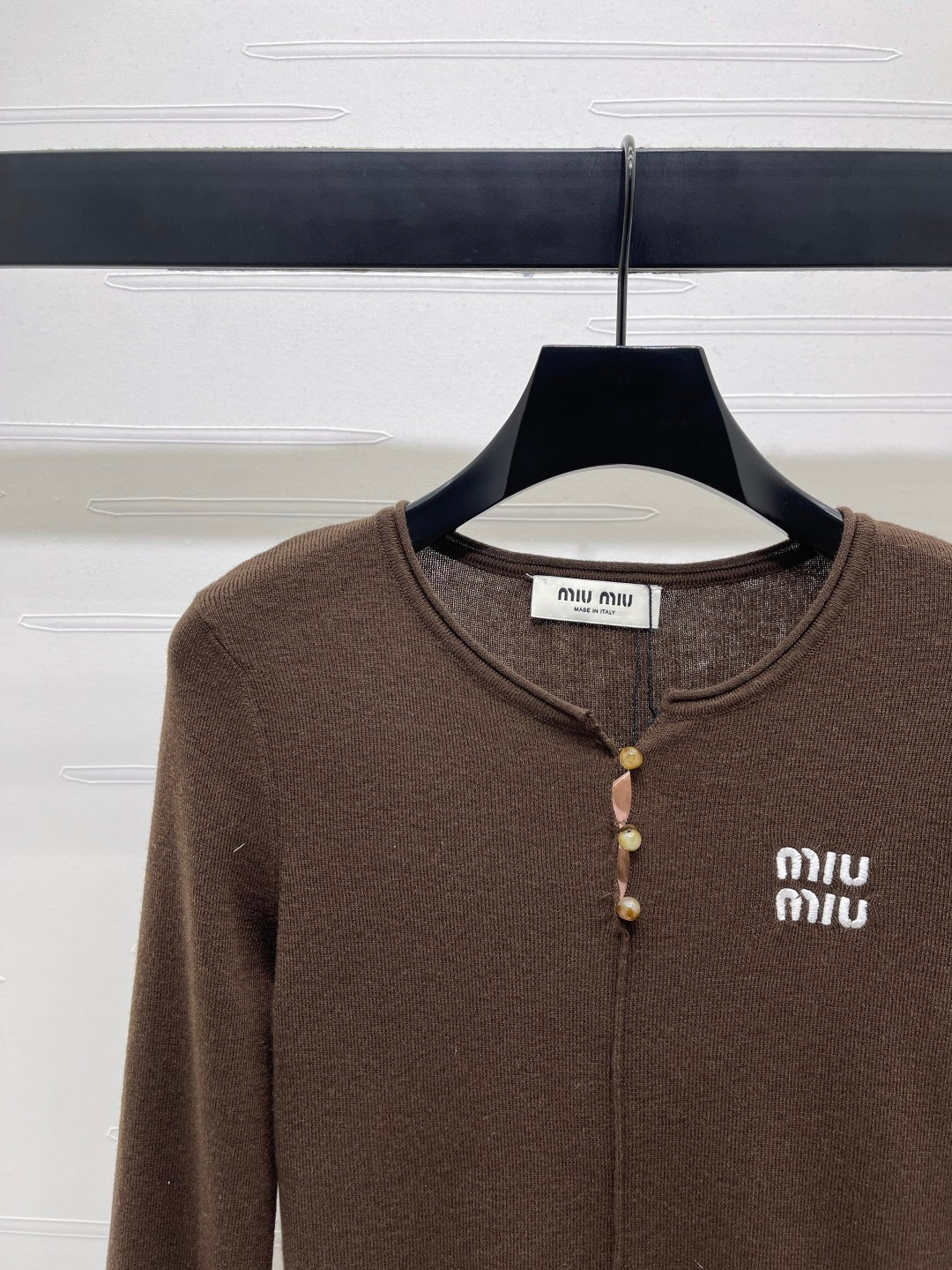 MIUMIU KNITTED LONG SLEEVE TOP STYLE 483