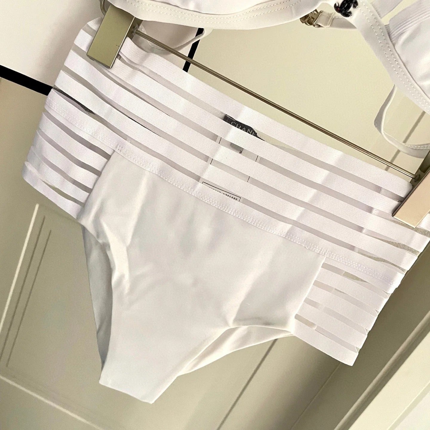 CC BIKINI SWIMSUIT SET IN WHITE 608920