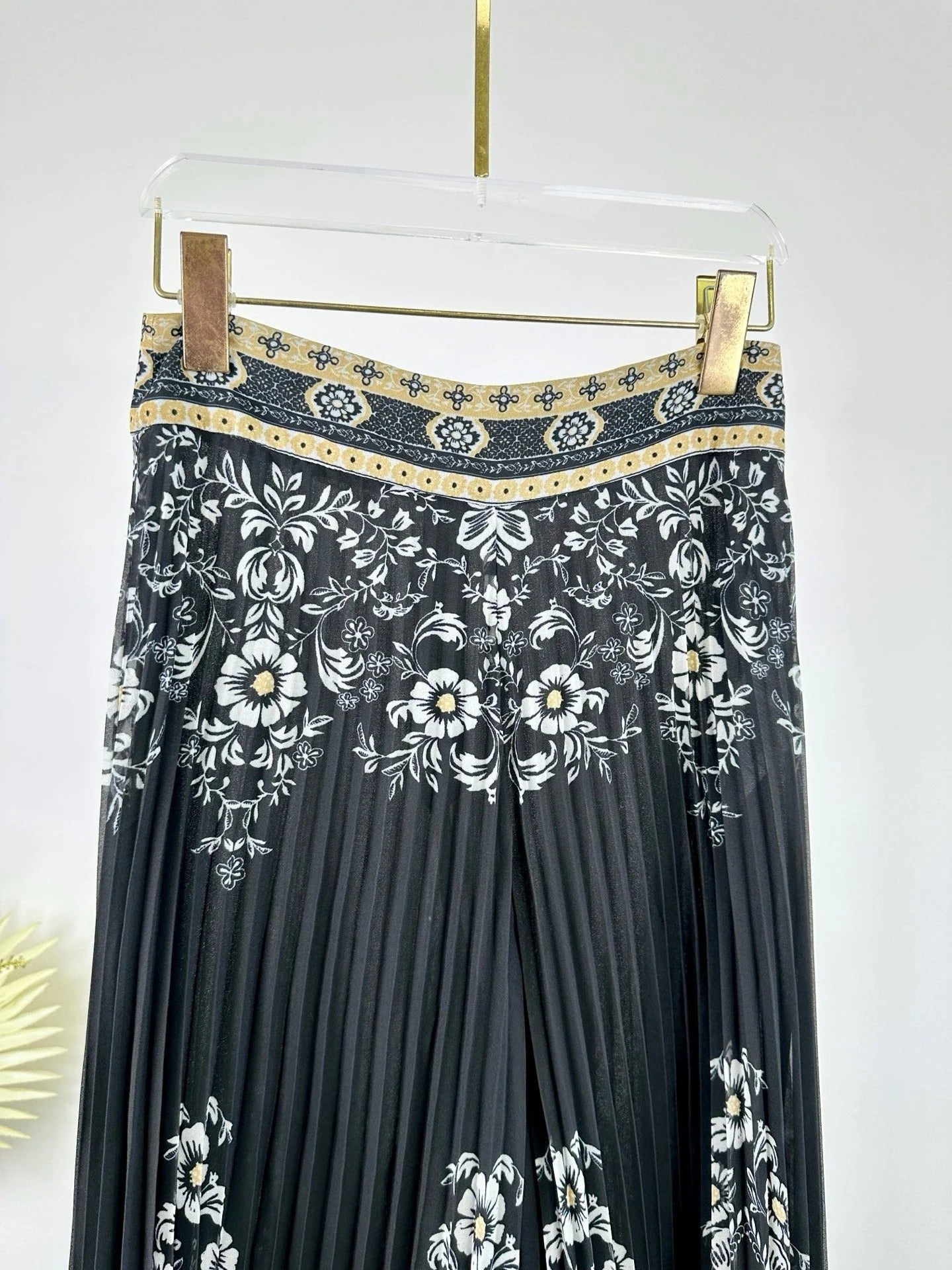 ZIMMERMANN PLEATED FLARED PANTS 270194