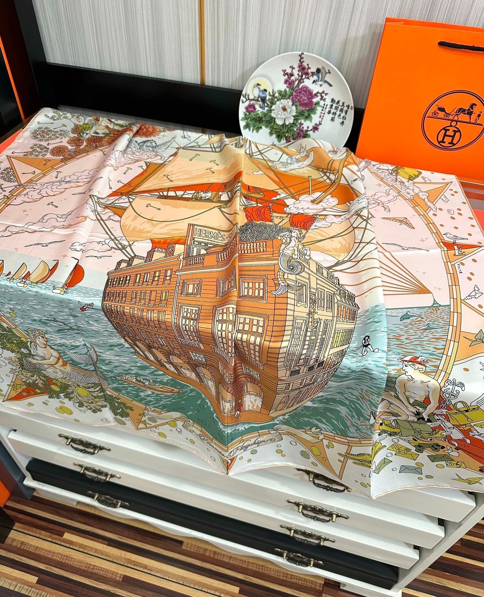 HERMES 25S SCARF 90 IN SILK 730533