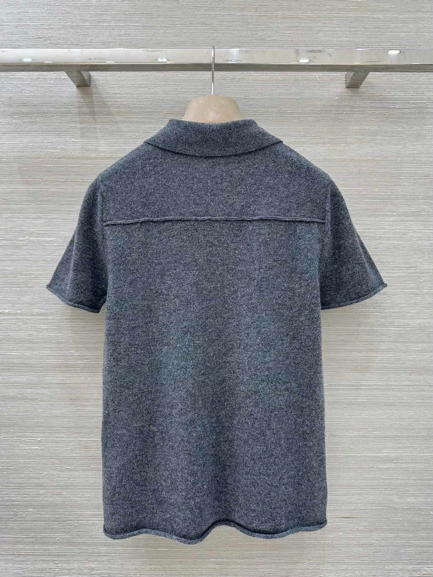 MIUMIU SHORT-SLEEVE TURTLENECK SWEATER STYLE 695