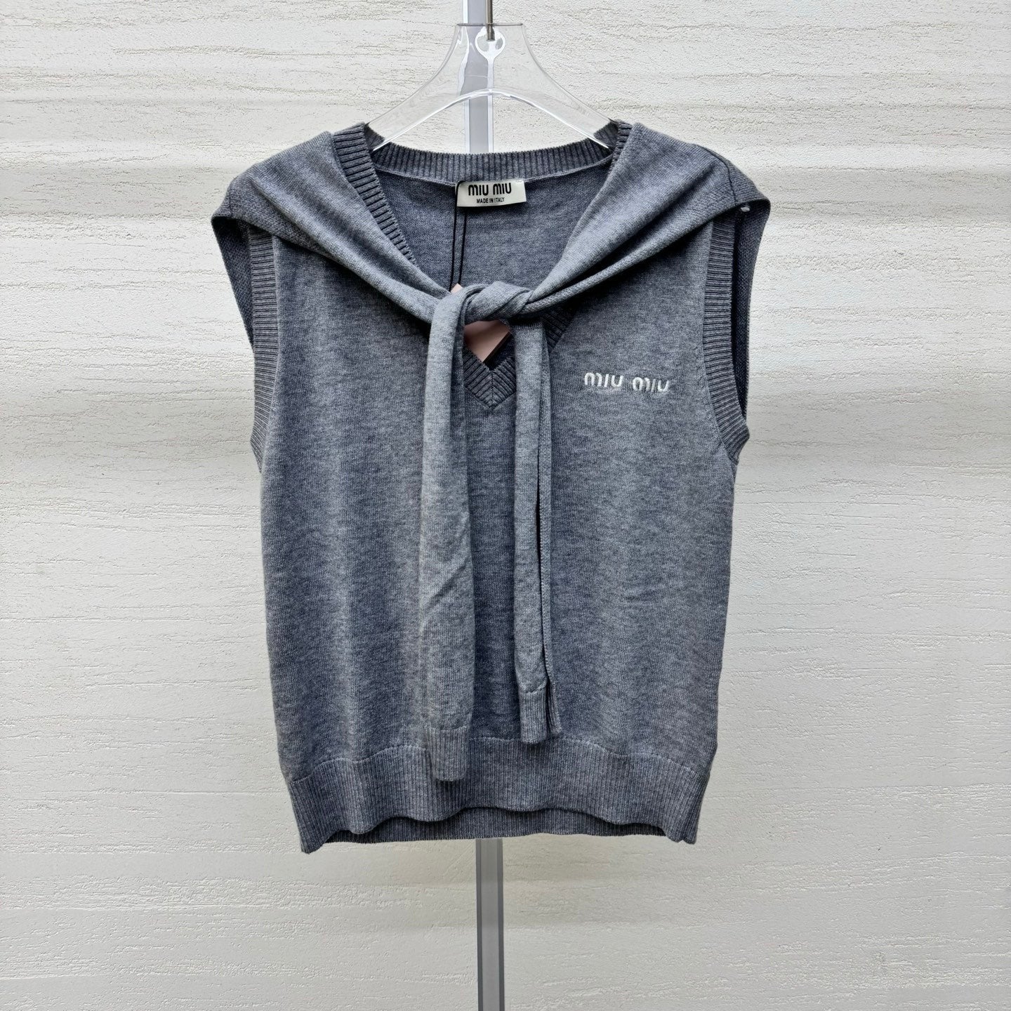 Miumiu 2026 Vest With Scarf Gray Blue Red Wool Cashmere 356954