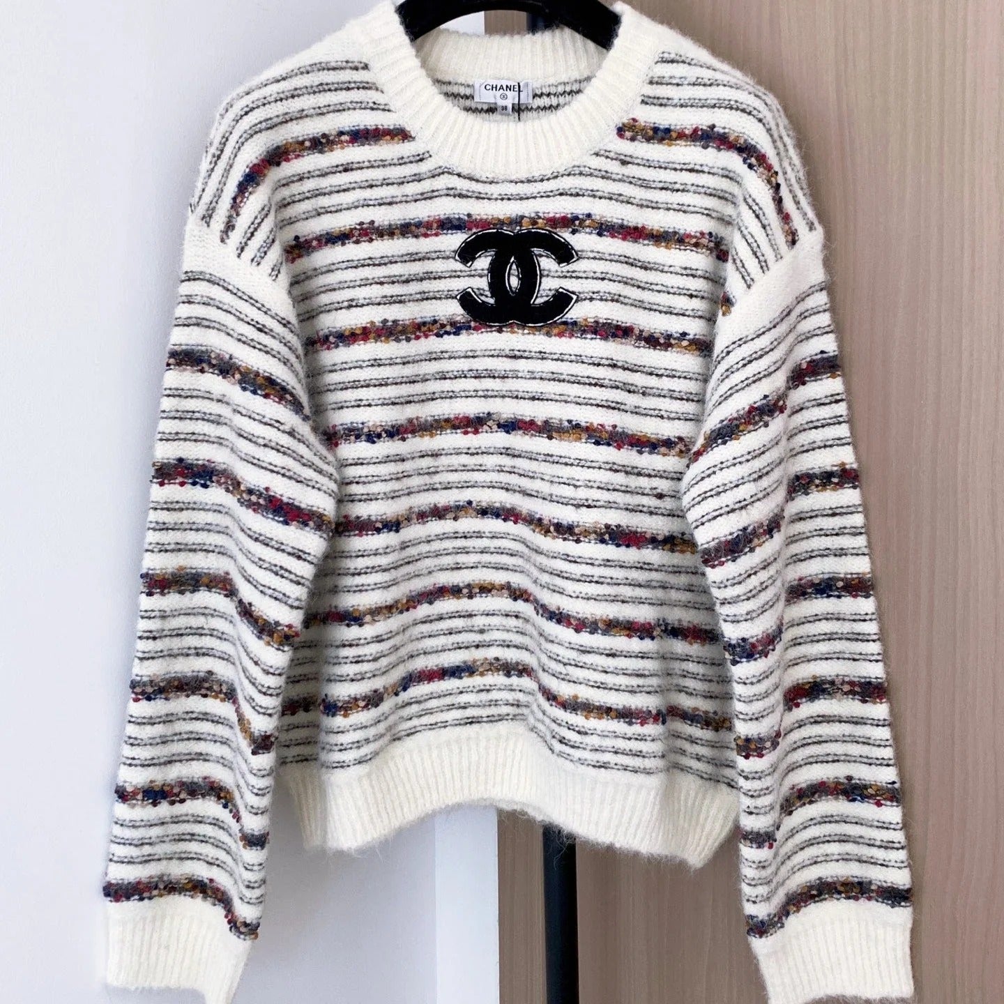CHANEL 25S LONG-SLEEVE SWEATER 534