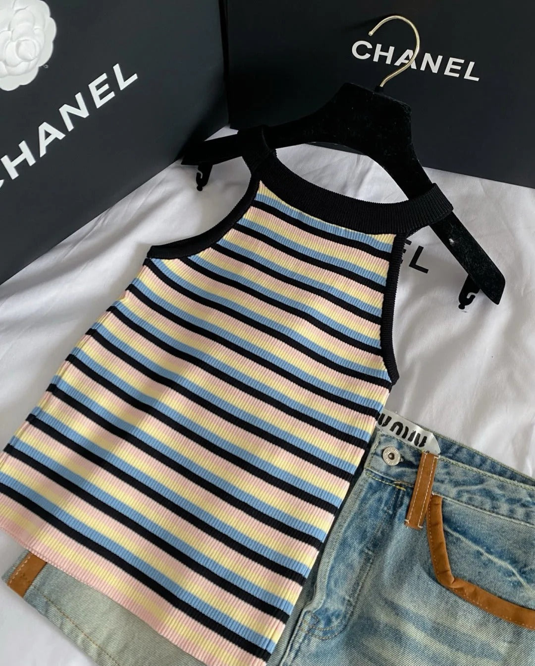 CHANEL KNITTED HALTER TOP