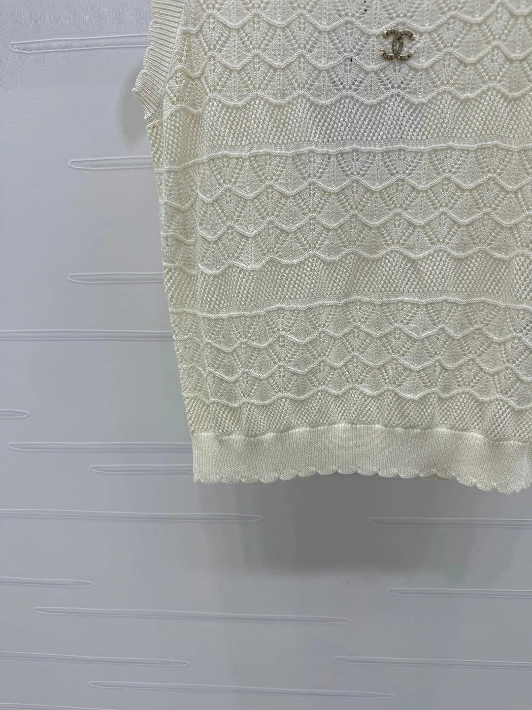 CHANEL 25S HOLLOW KNIT VEST 264154