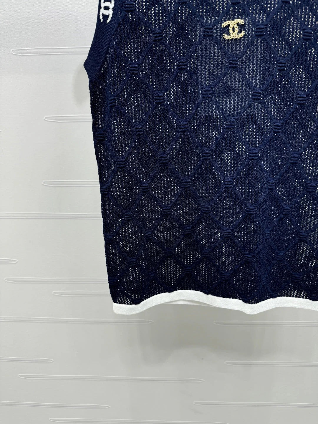 CHANEL 25S DIAMOND HOLLOW KNIT VEST 264031