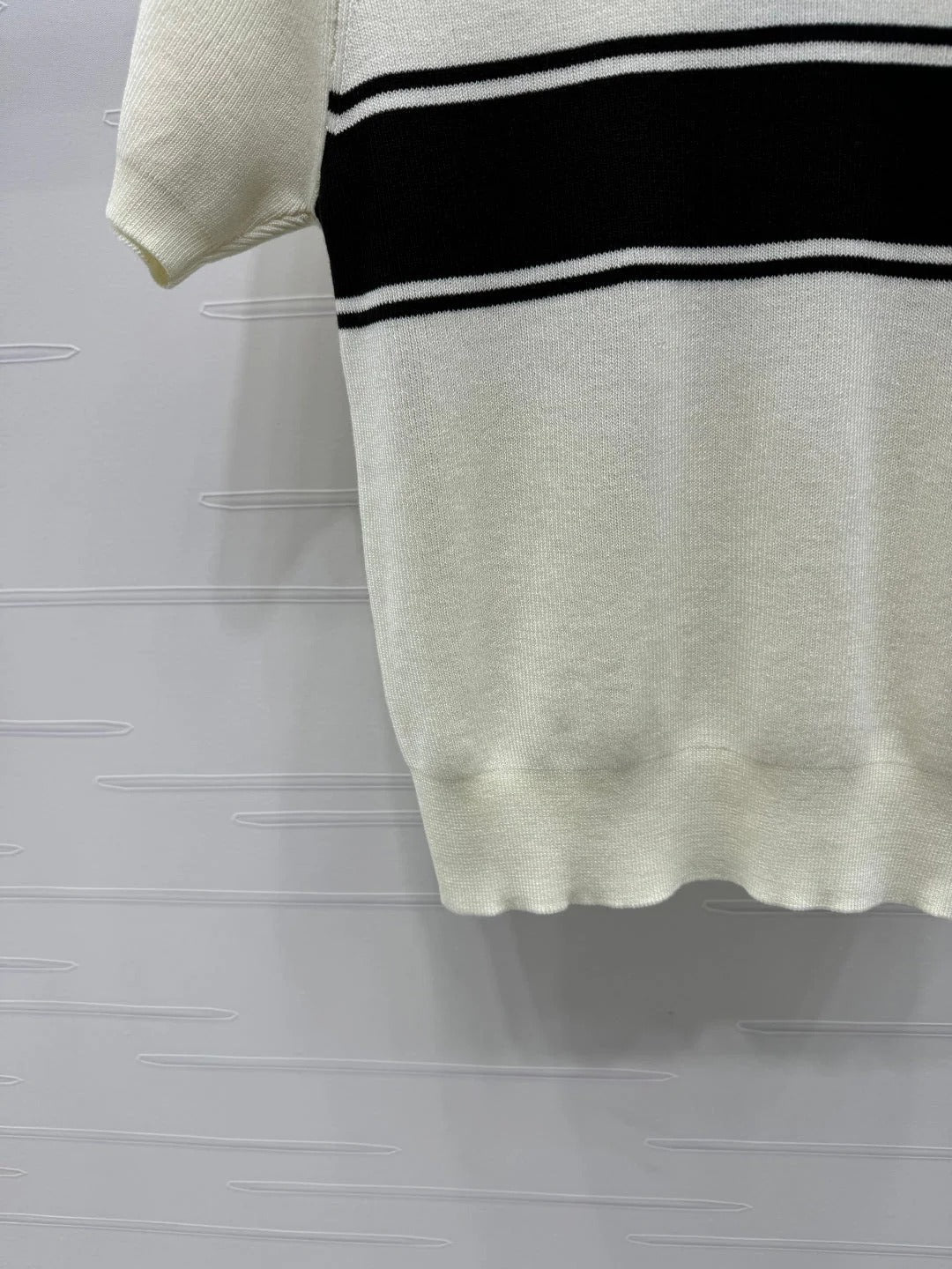 PRADA SHORT-SLEEVE CREW NECK SWEATER 269414