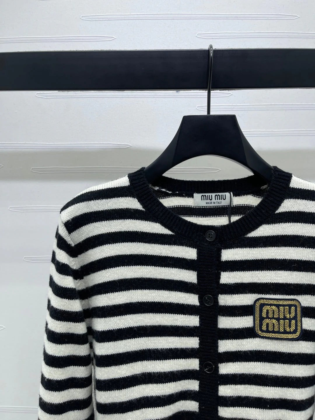 MIUMIU CARDIGAN STYLE 457