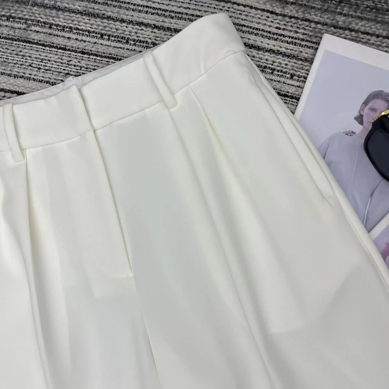 LOEWE STRAIGHT-LEG PANTS WITH EMBROIDERED LOGO 274391