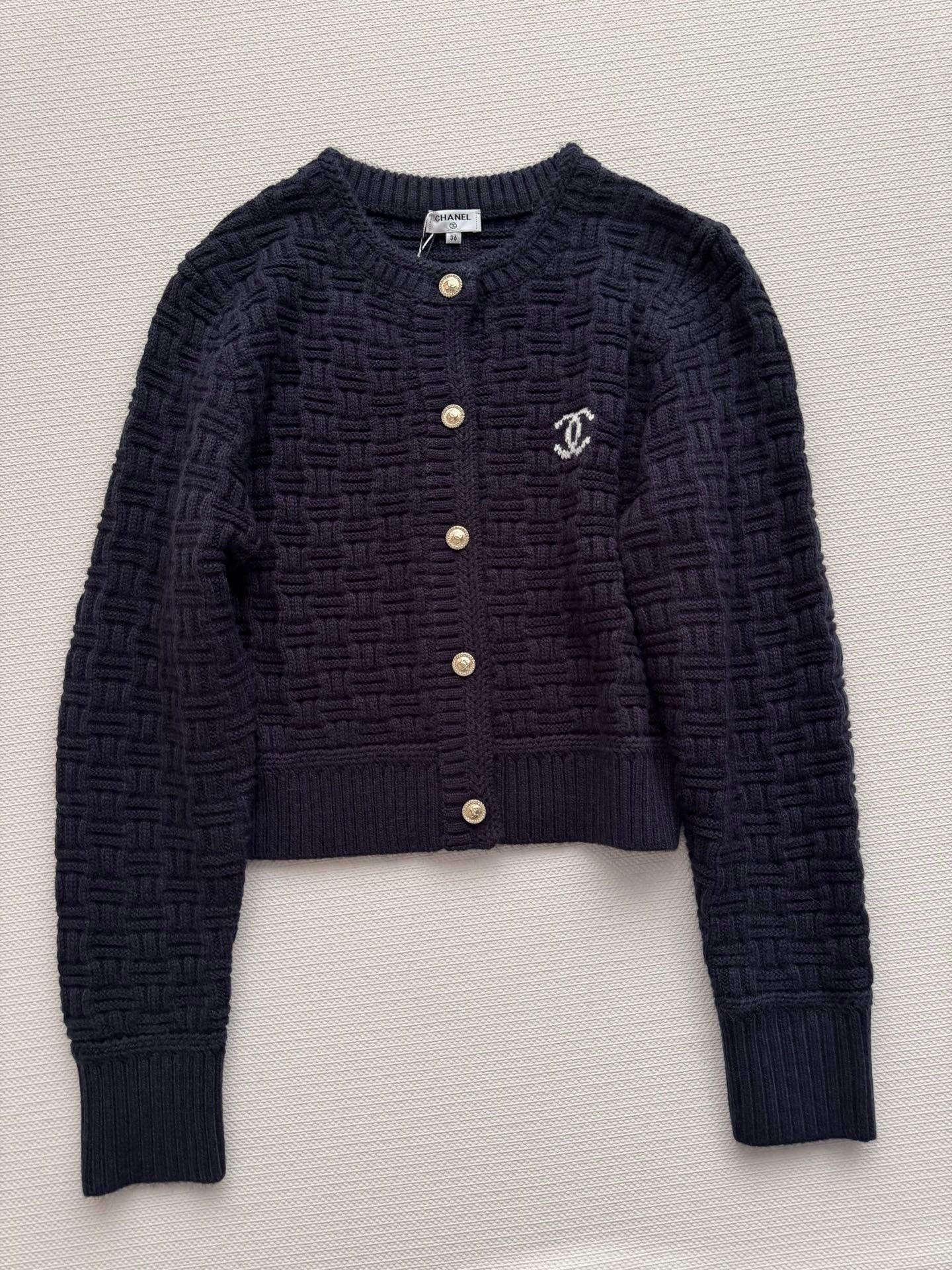 CHANEL 25S KNITTED SWEATER 630