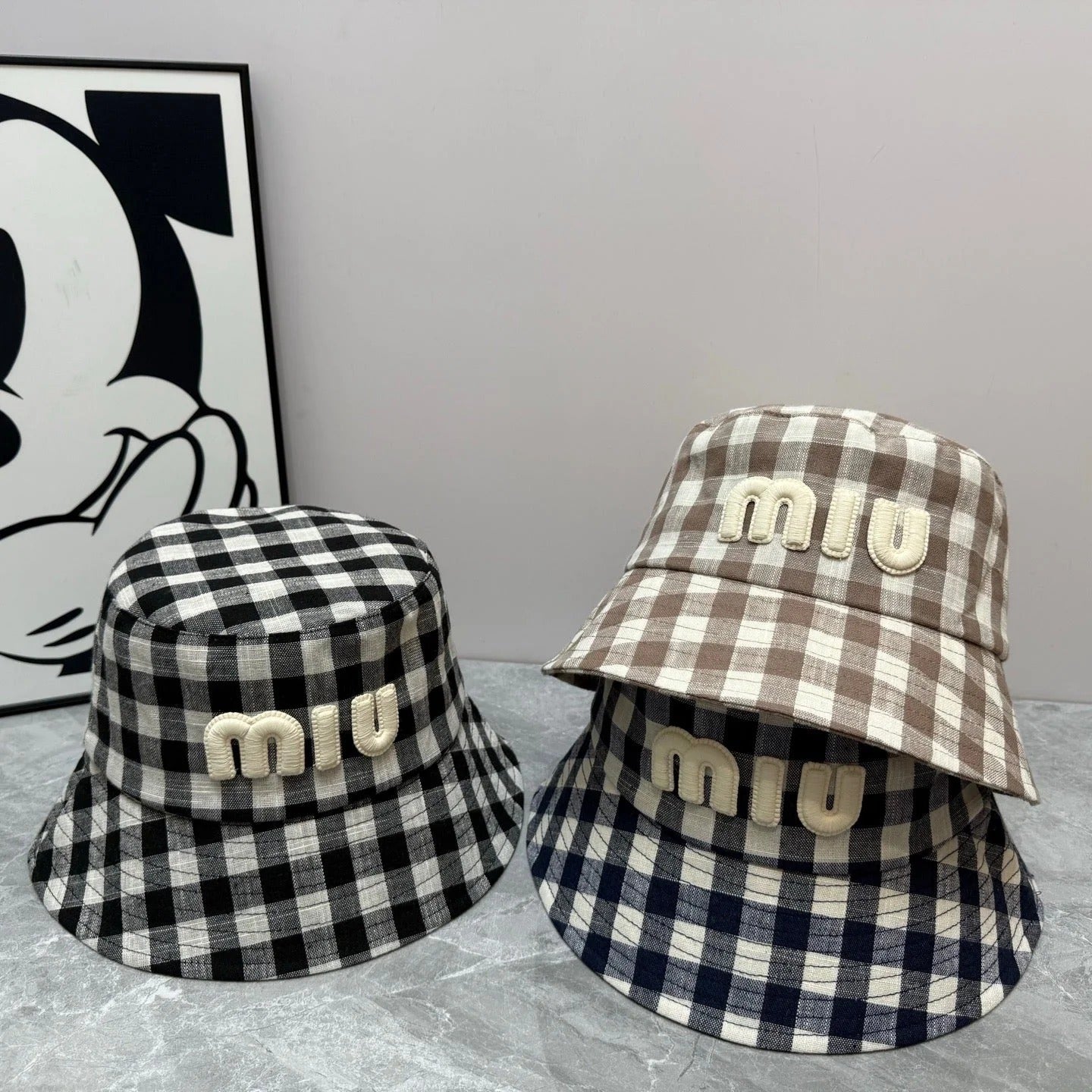 MM BUCKET CHECKED PATTERN WITH LOGO