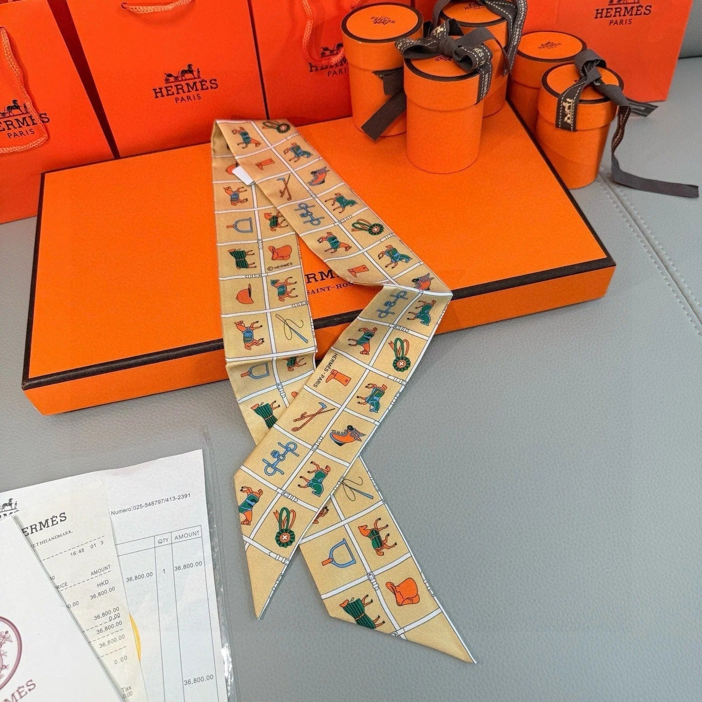 HERMES 25S SCARF 86 IN SILK 853137