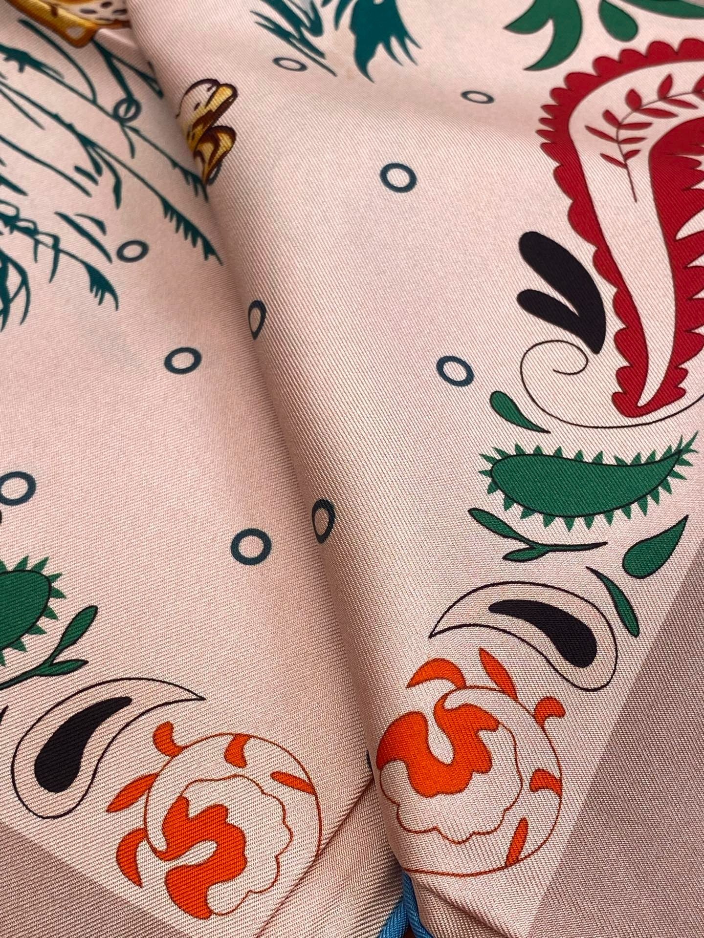 HERMES 25S SCARF 90 IN SILK 703670