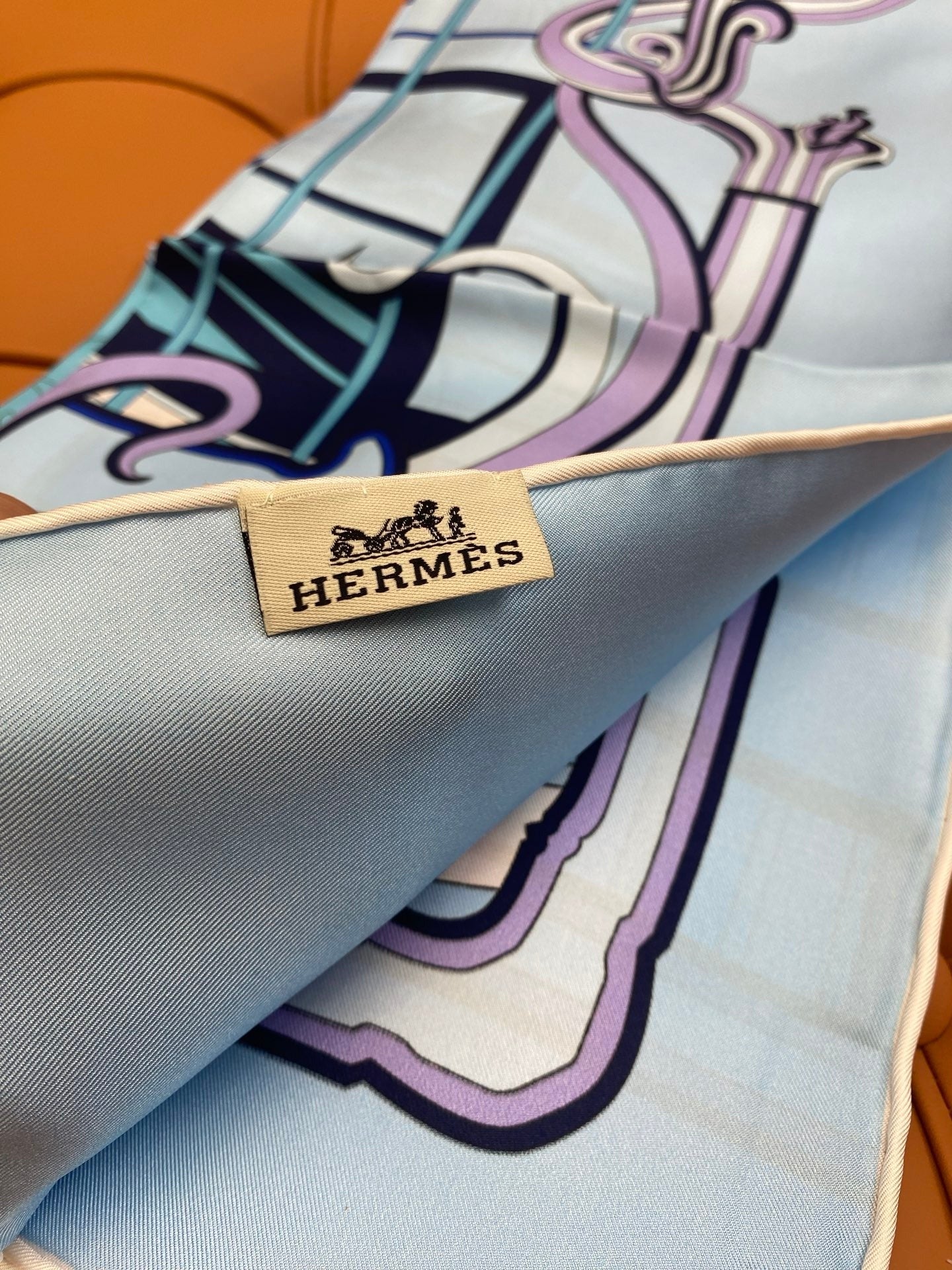 HERMES 25S SCARF 90 IN SILK 718488
