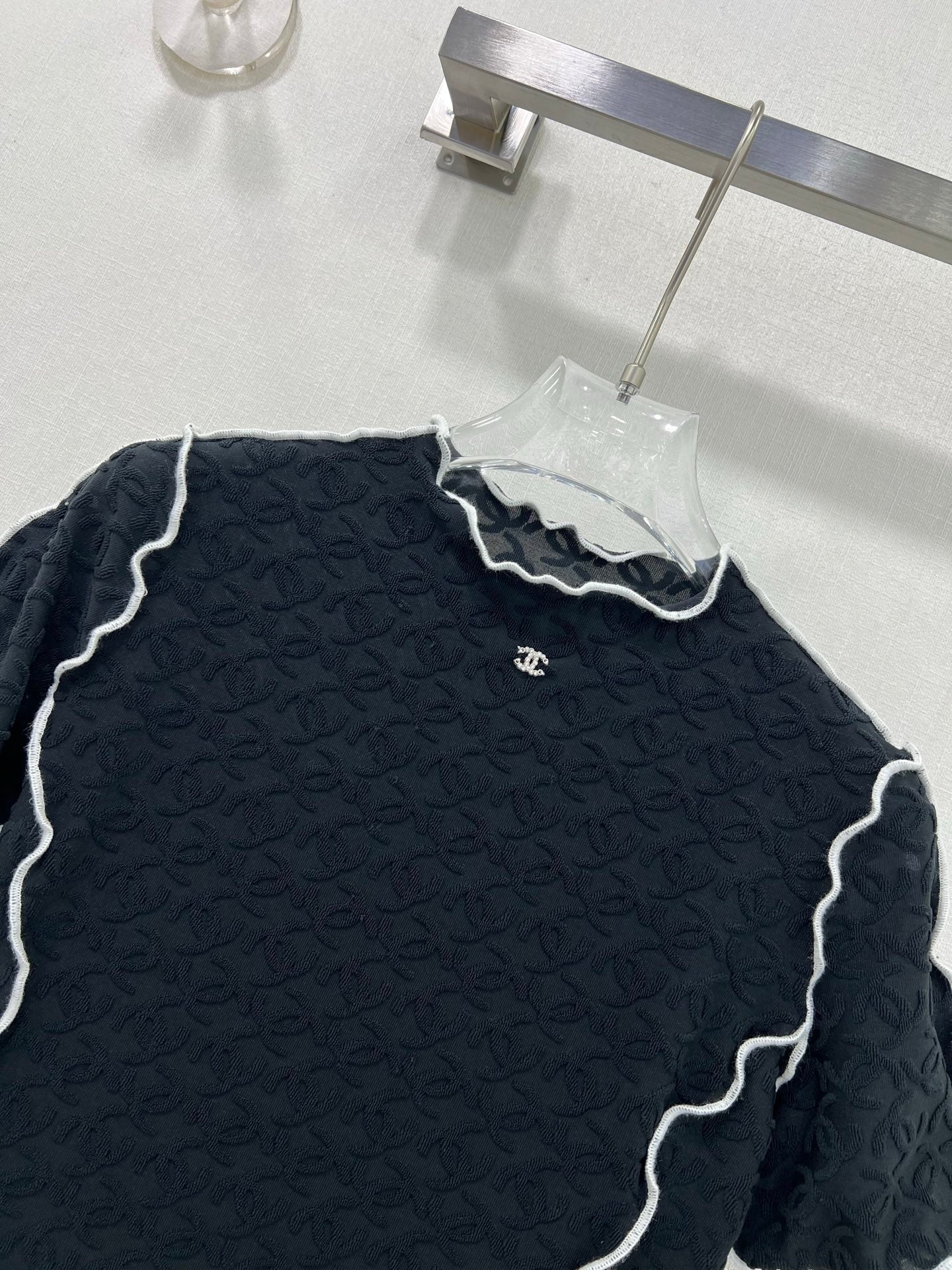CHANEL KNIT SWEATER 269250