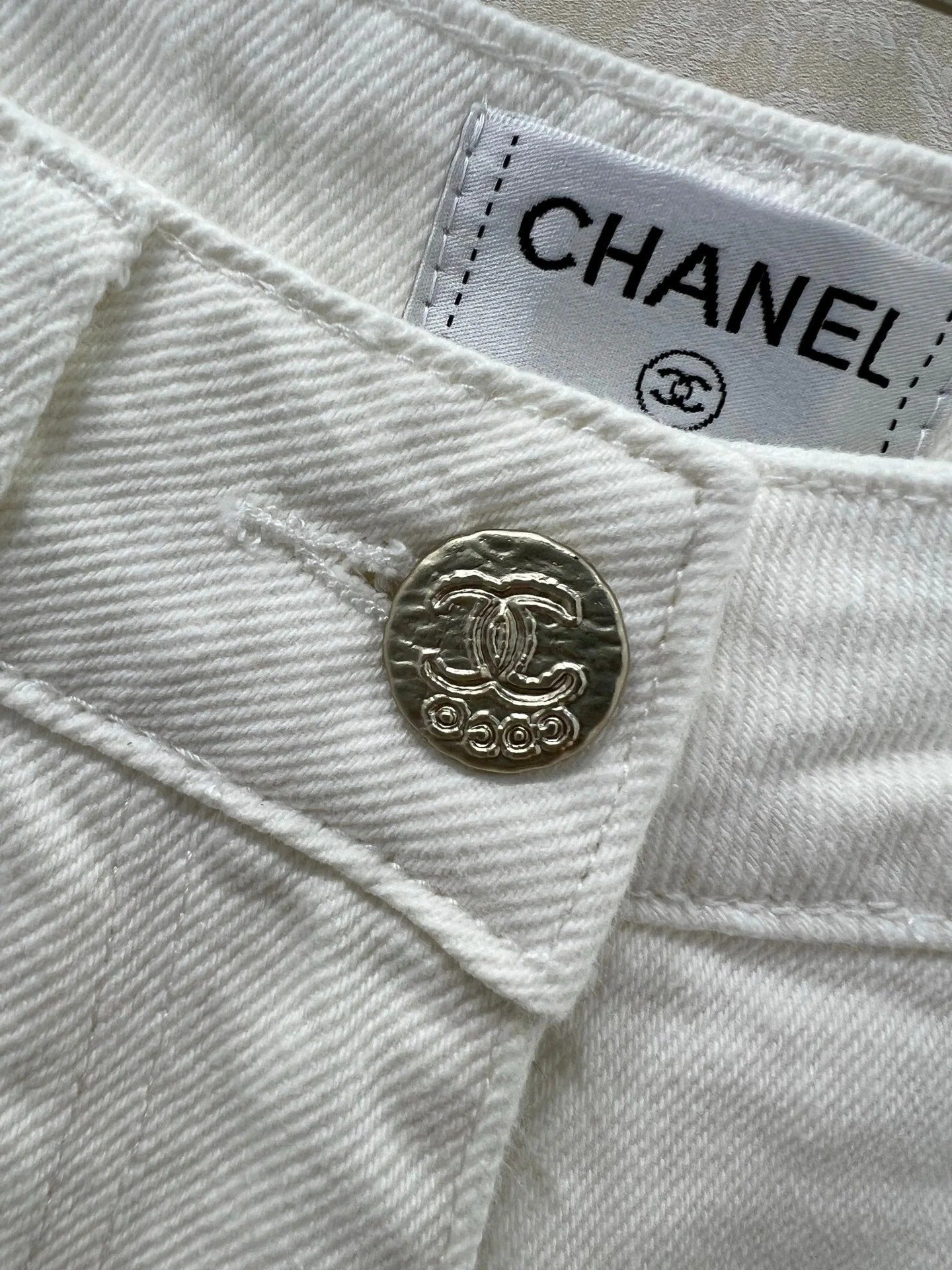 CHANEL DENIM SHORTS 275039
