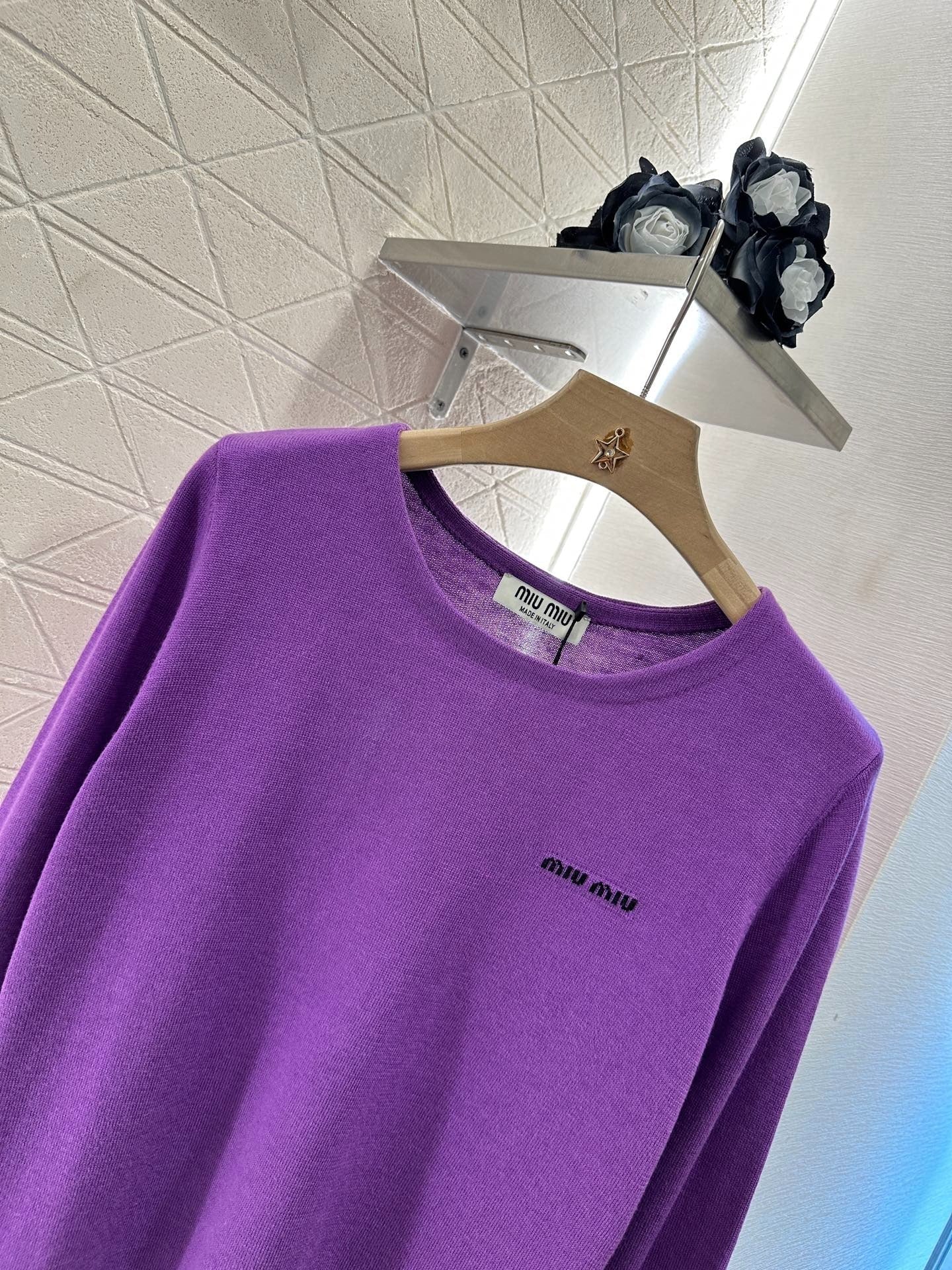 MIU 25S TEXT LOGO KNIT TOP 265531