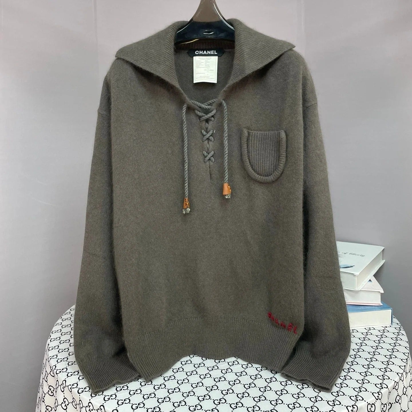 CHANEL 25S COLLARED SWEATER 595