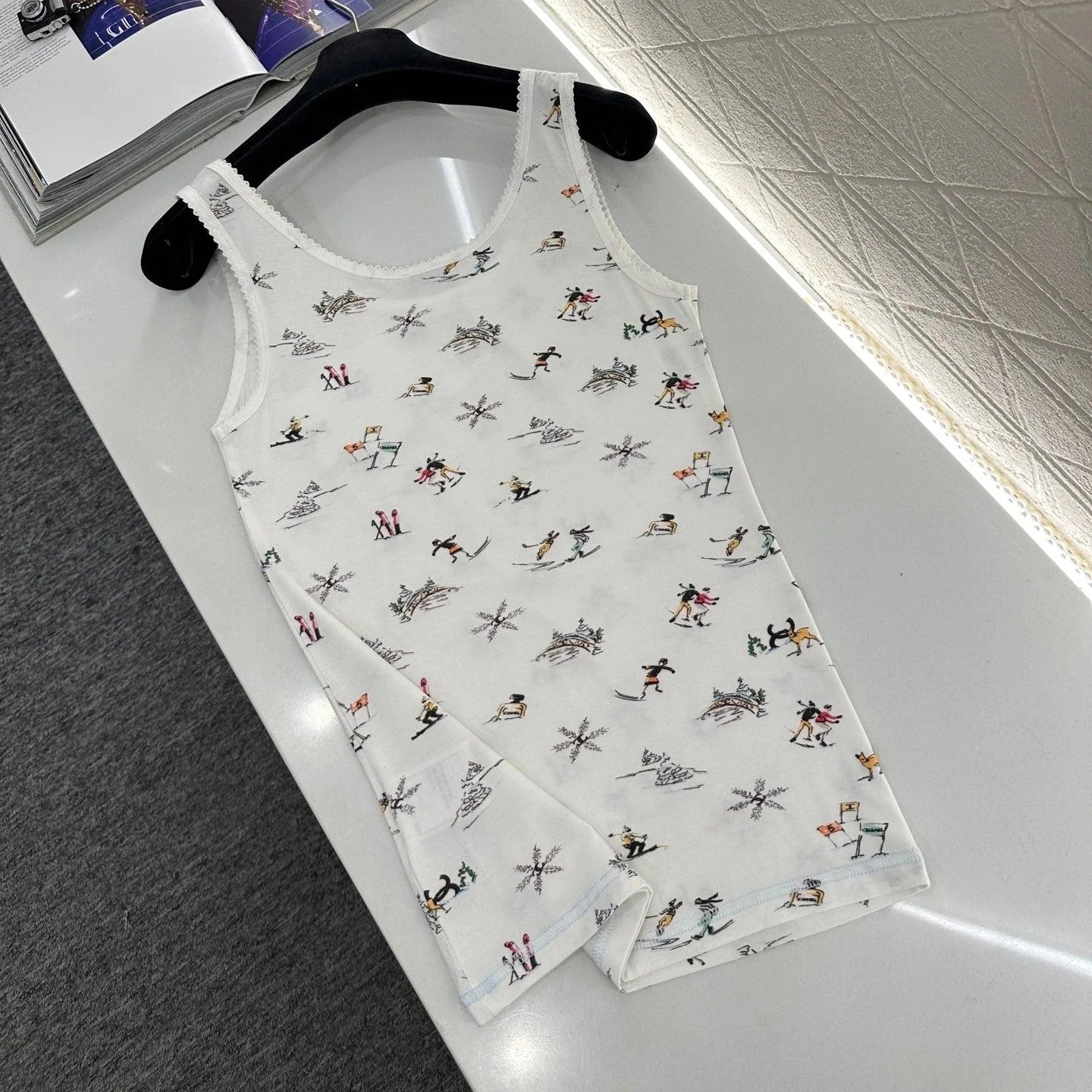 CHANEL 25S TANK TOP 407