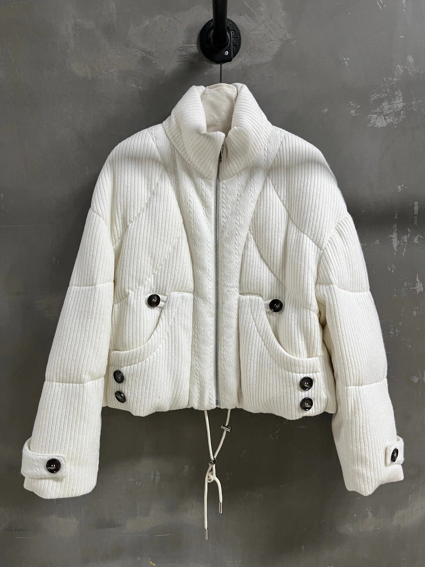 MIUMIU DOWN JACKET STYLE 690