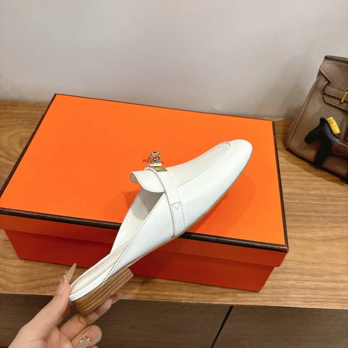 HM 26ss Mule White Calfskin Gold Buckle 638468
