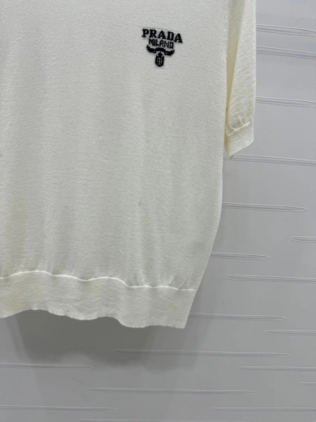 PRADA SHORT-SLEEVE EMBROIDERED LOGO T-SHIRT 269460