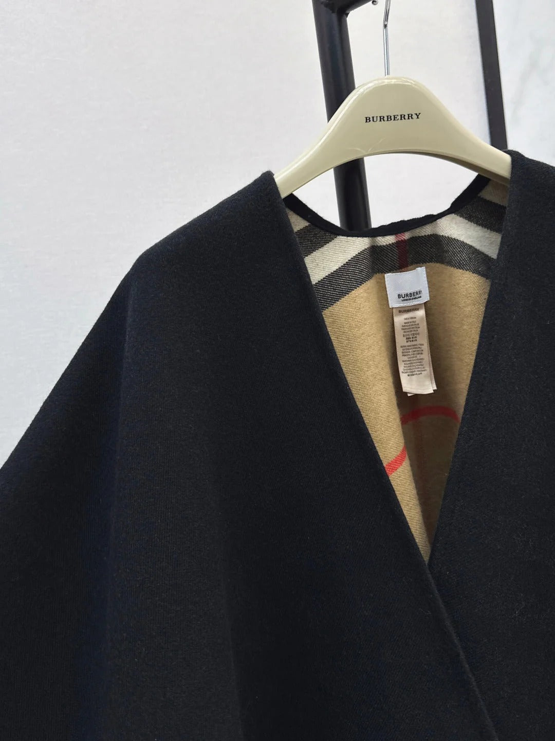 BURBERRY 25S KNITTED SHAWL 98270