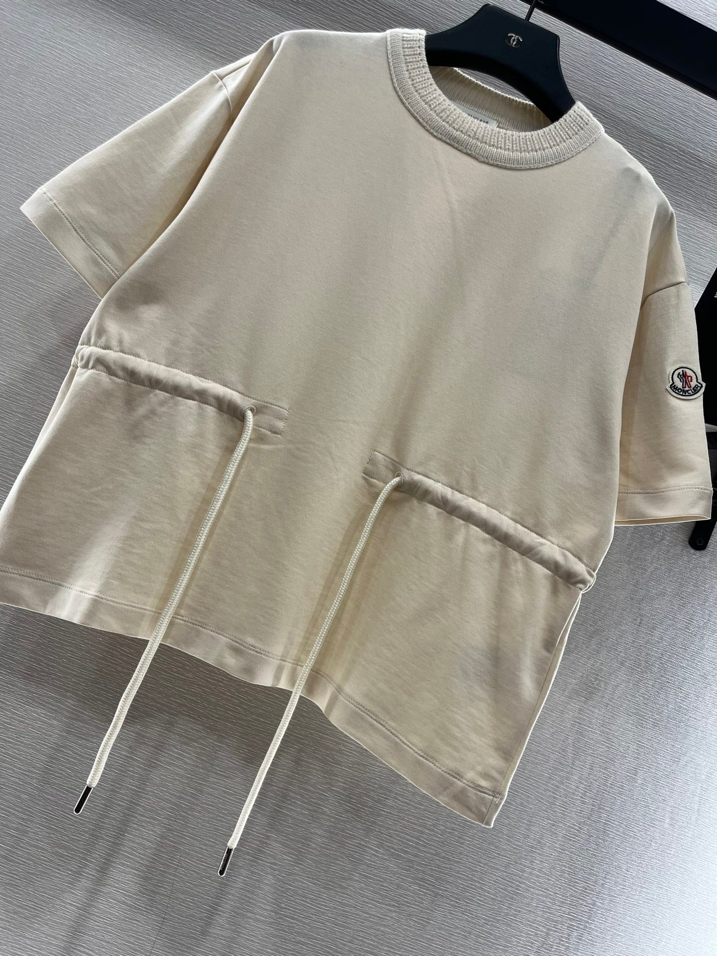 MONCLER 25S DRAWSTRING T-SHIRT 286852