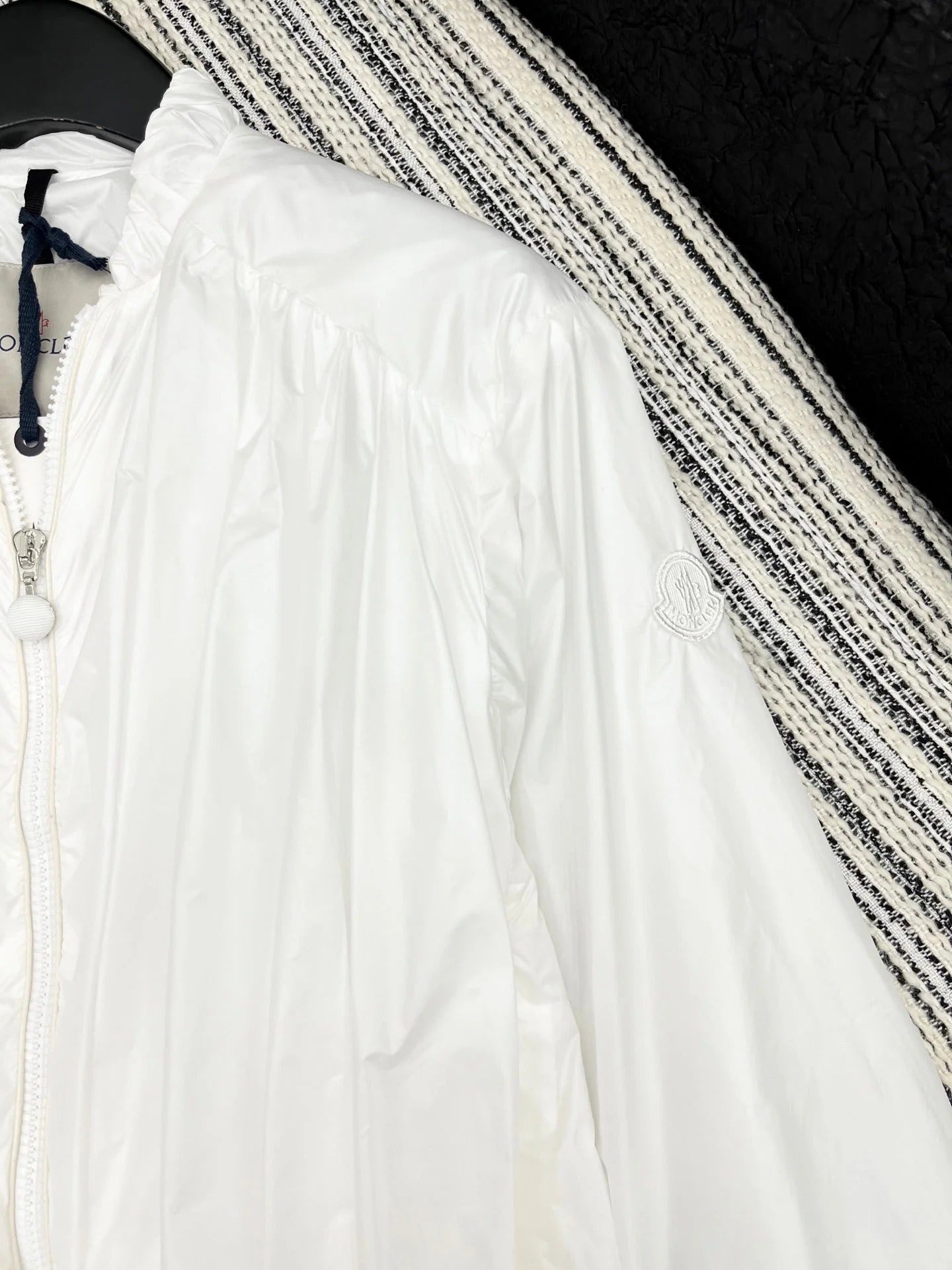 MONCLER ZIP-UP JACKET WITH STAND COLLAR IN WHITE 267977