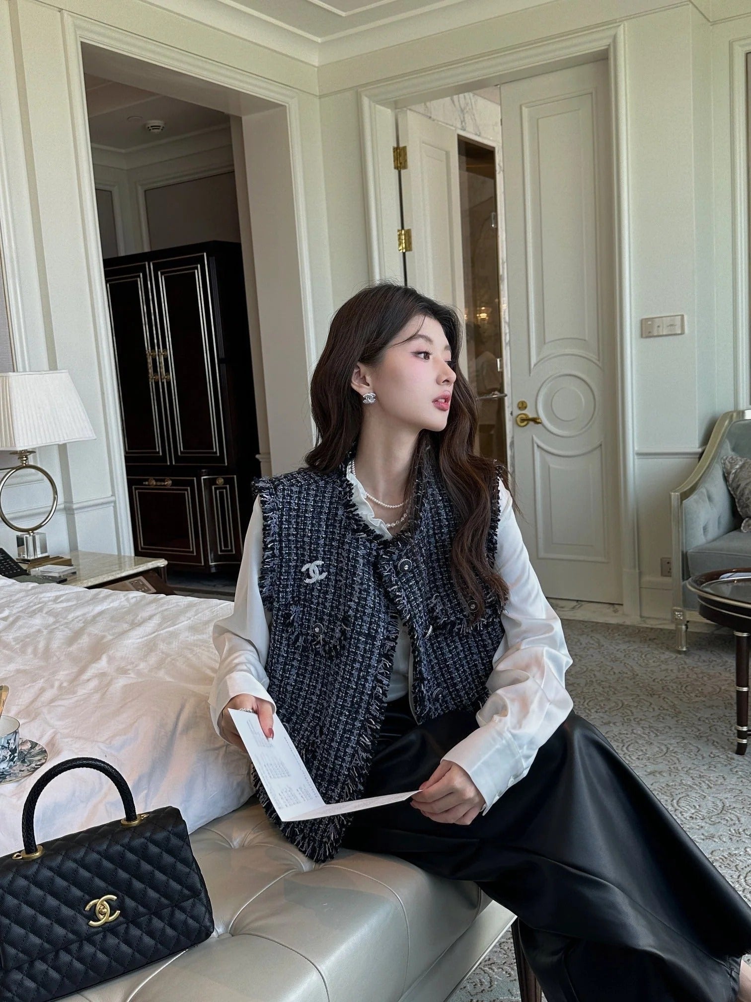 CHANEL 25S ROUND NECK TWEED VEST STYLE 151
