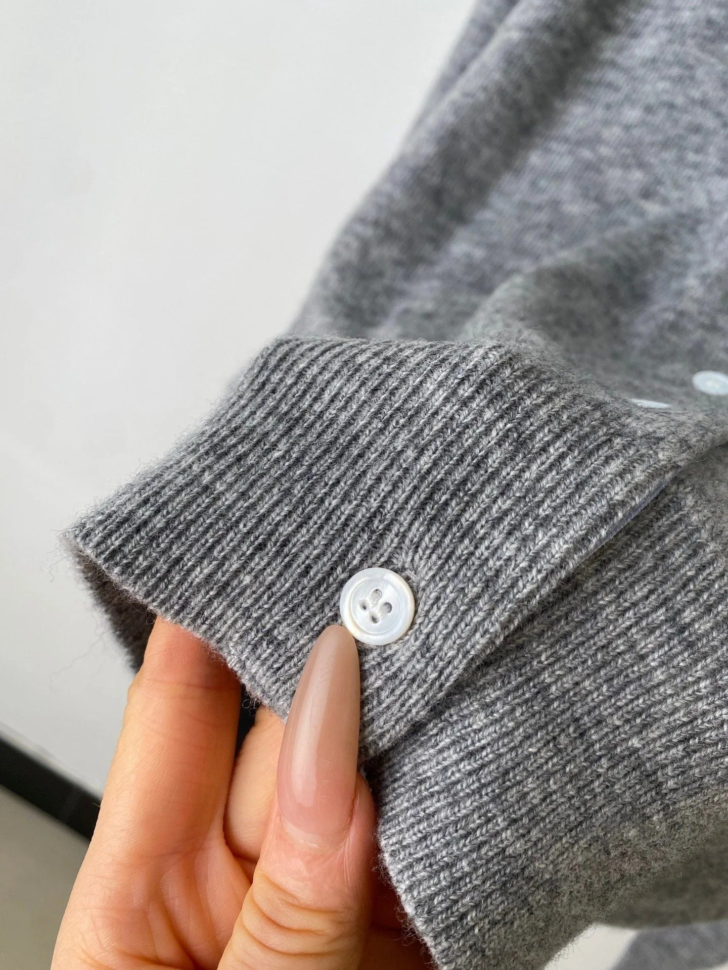MIUMIU CARDIGAN STYLE 169