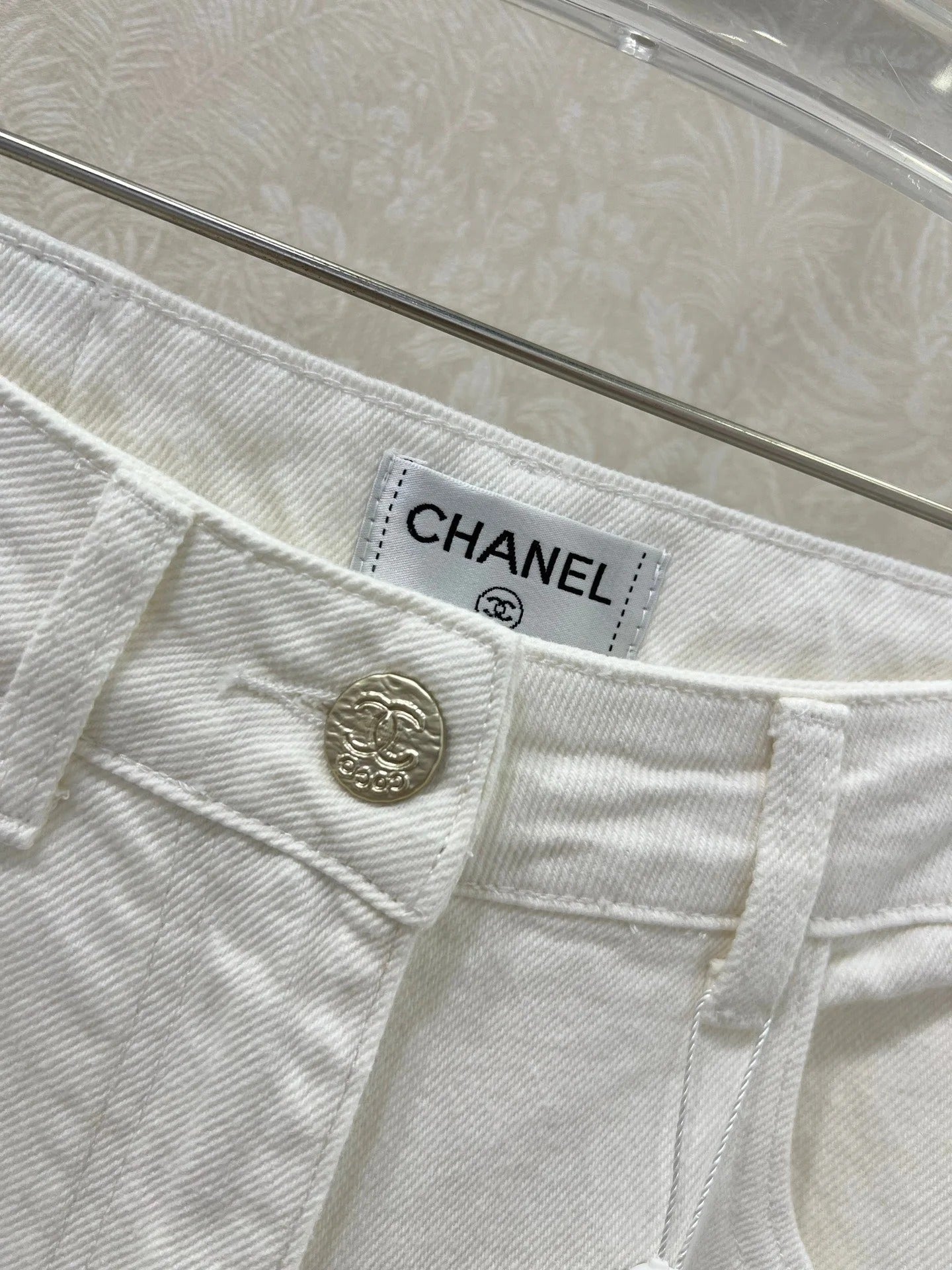 CHANEL PLAIN WHITE DENIM PANTS 275041