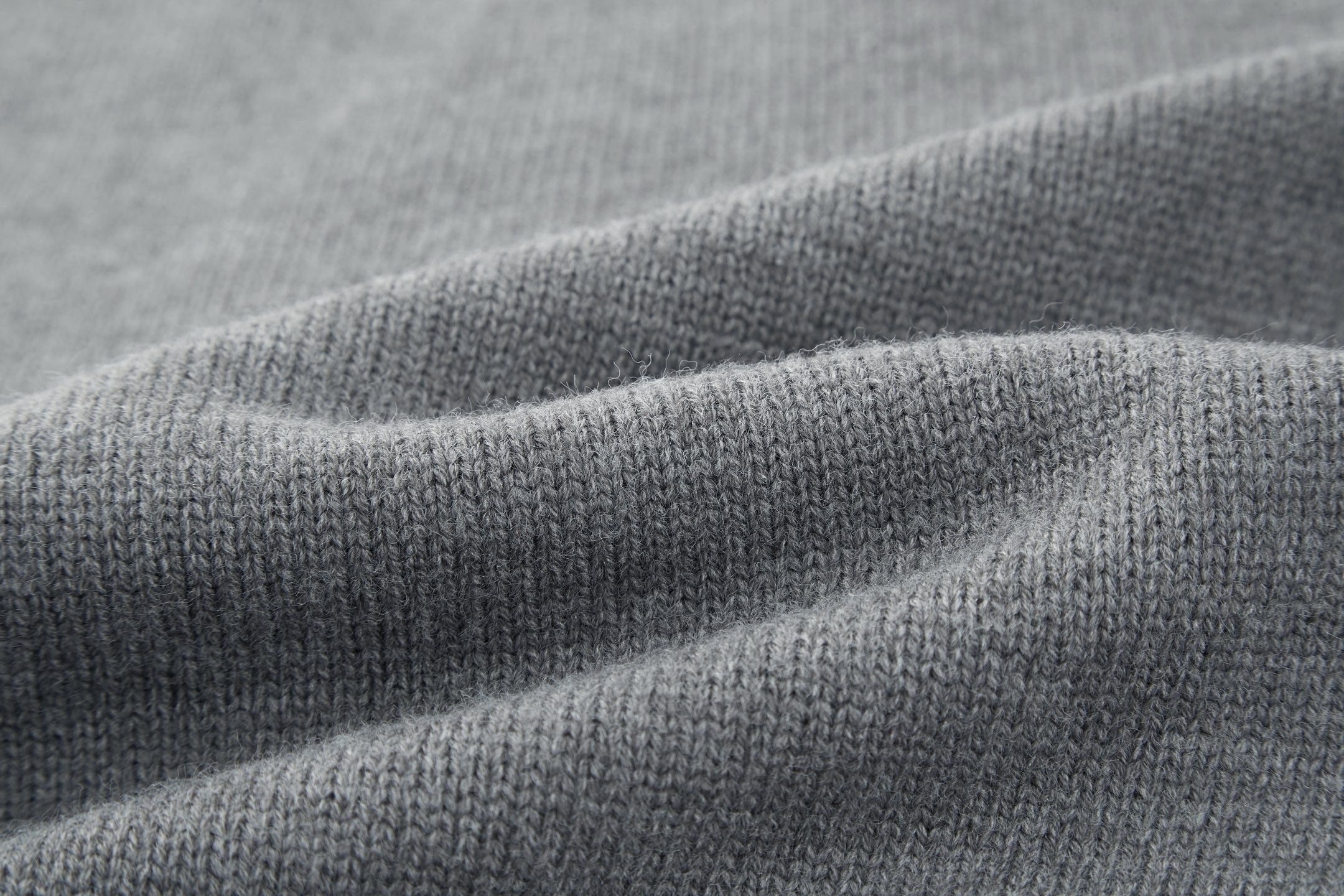 PRADA 25S PULLOVER SWEATER 250