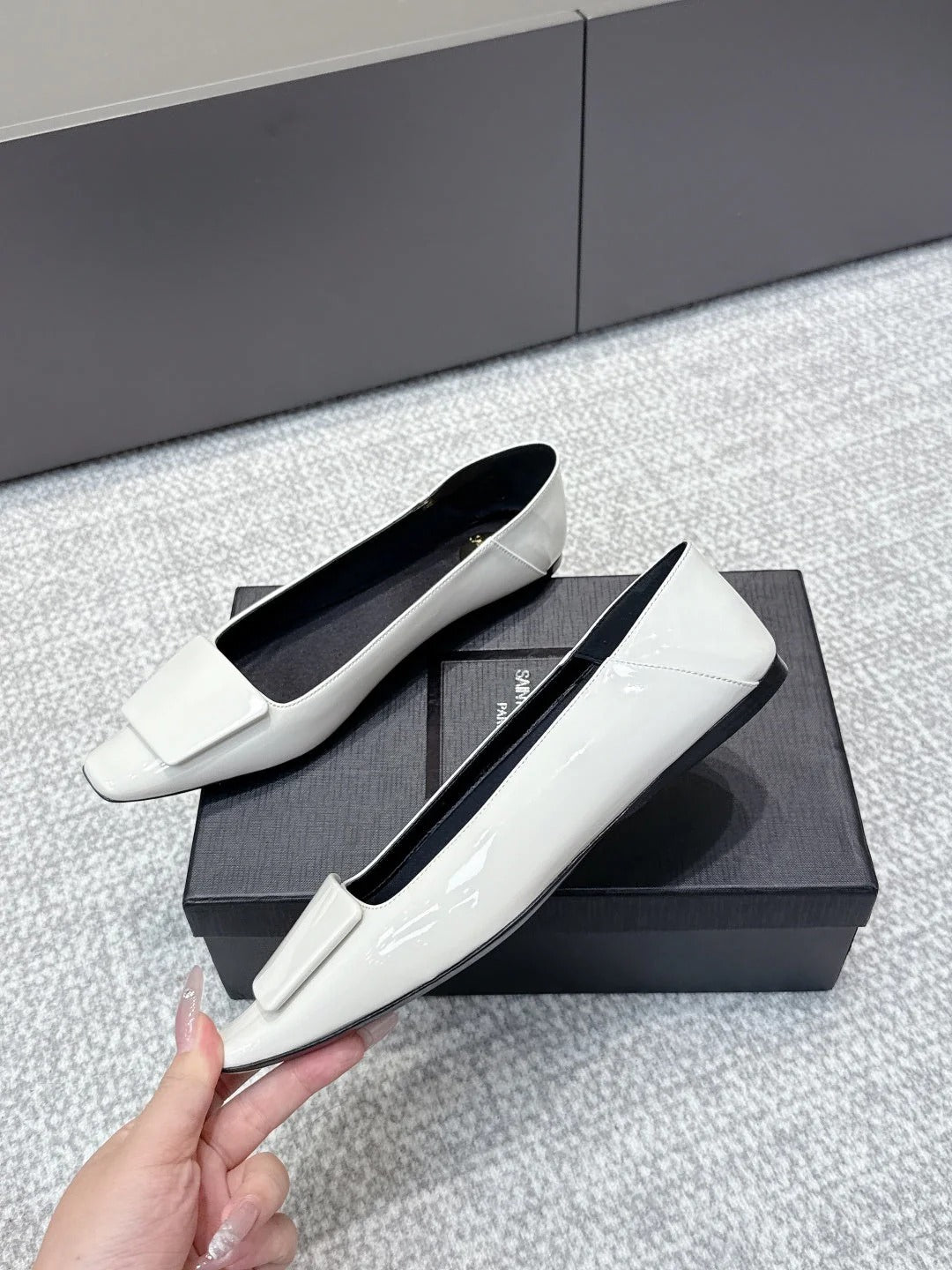 YSL 26ss Square Toe Loafers White Patent Leather 662733