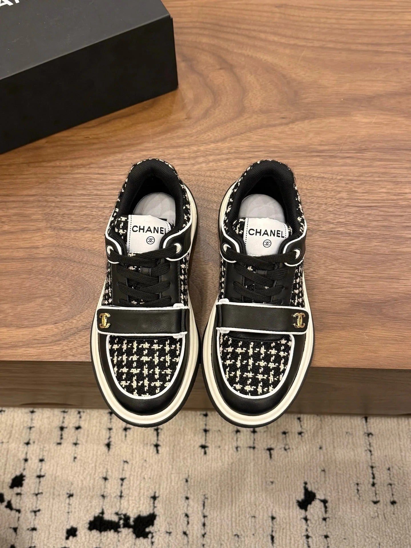 CC 26s Casual Sneaker Black Tweed Leather 183599