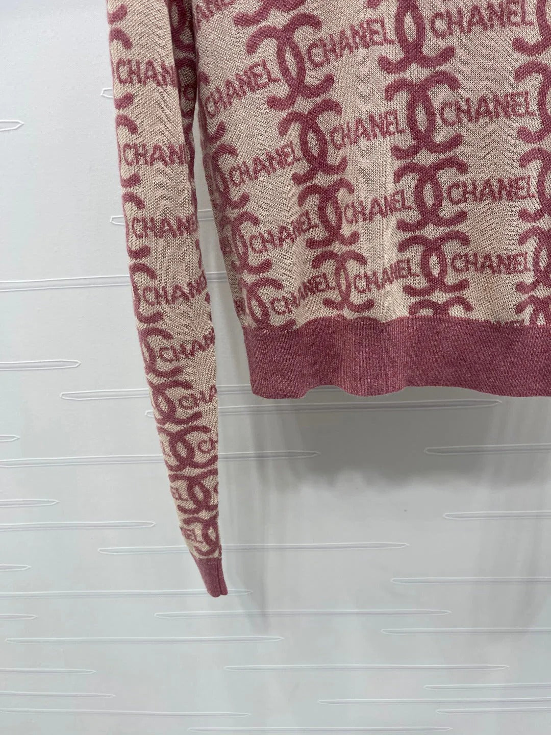 CHANEL 25S SWEATER STYLE 184