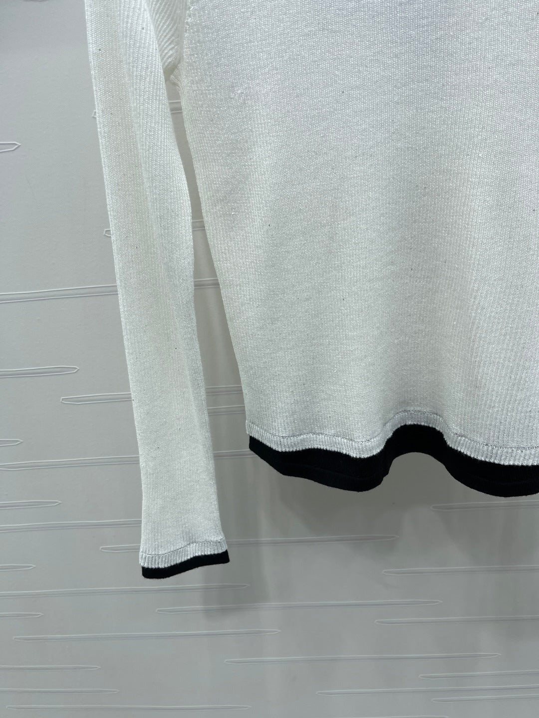 CHANEL 25S SWEATER STYLE 208
