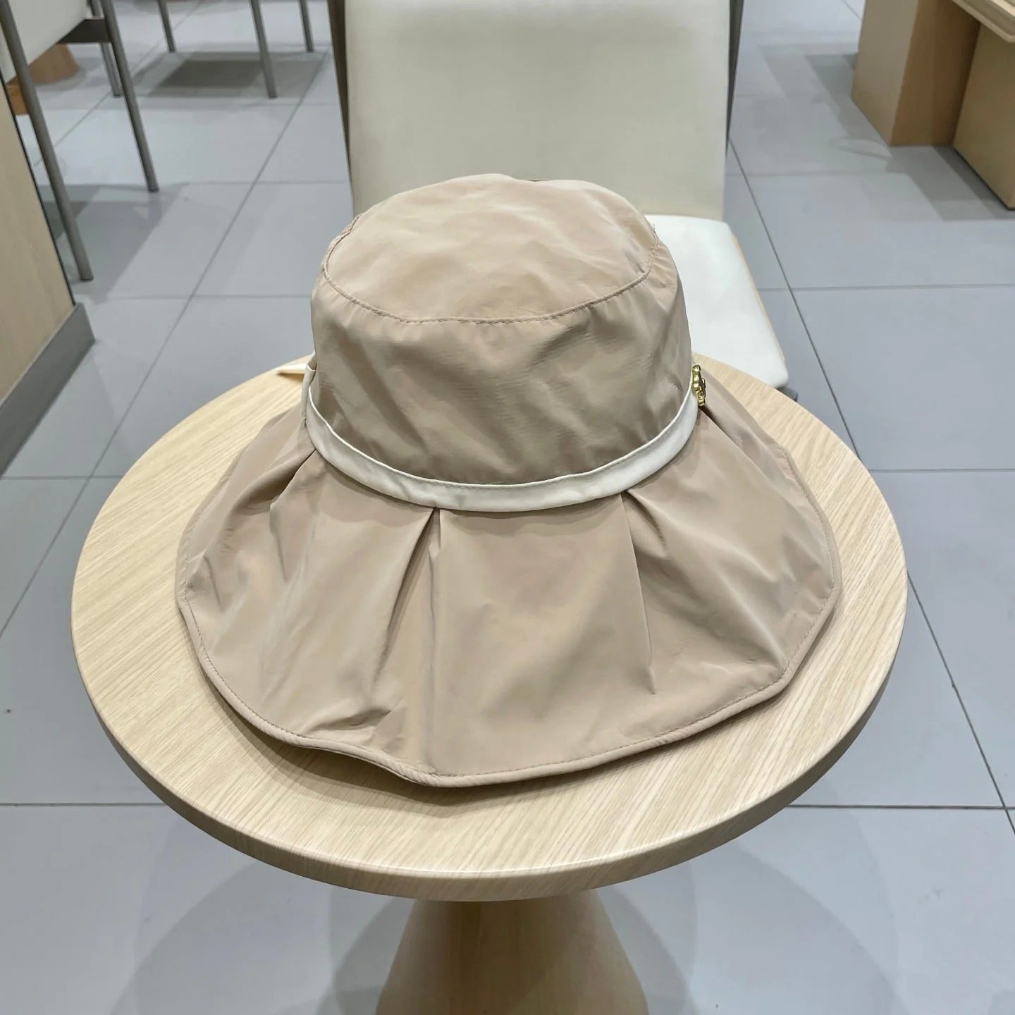 CELINE 25S BUCKET HAT 735018 IN NUDE