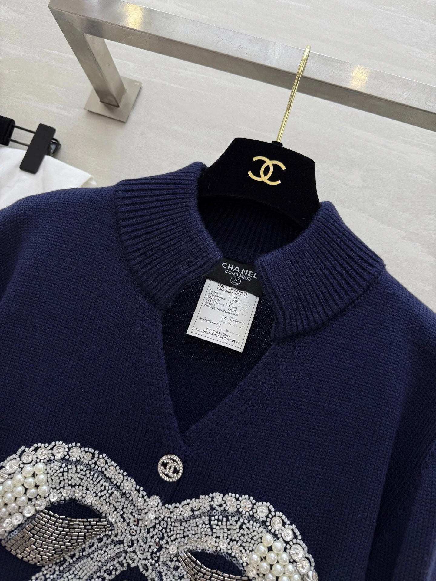 CHANEL 25S BOW EMBELLISHED KNITTED PULLOVER 274