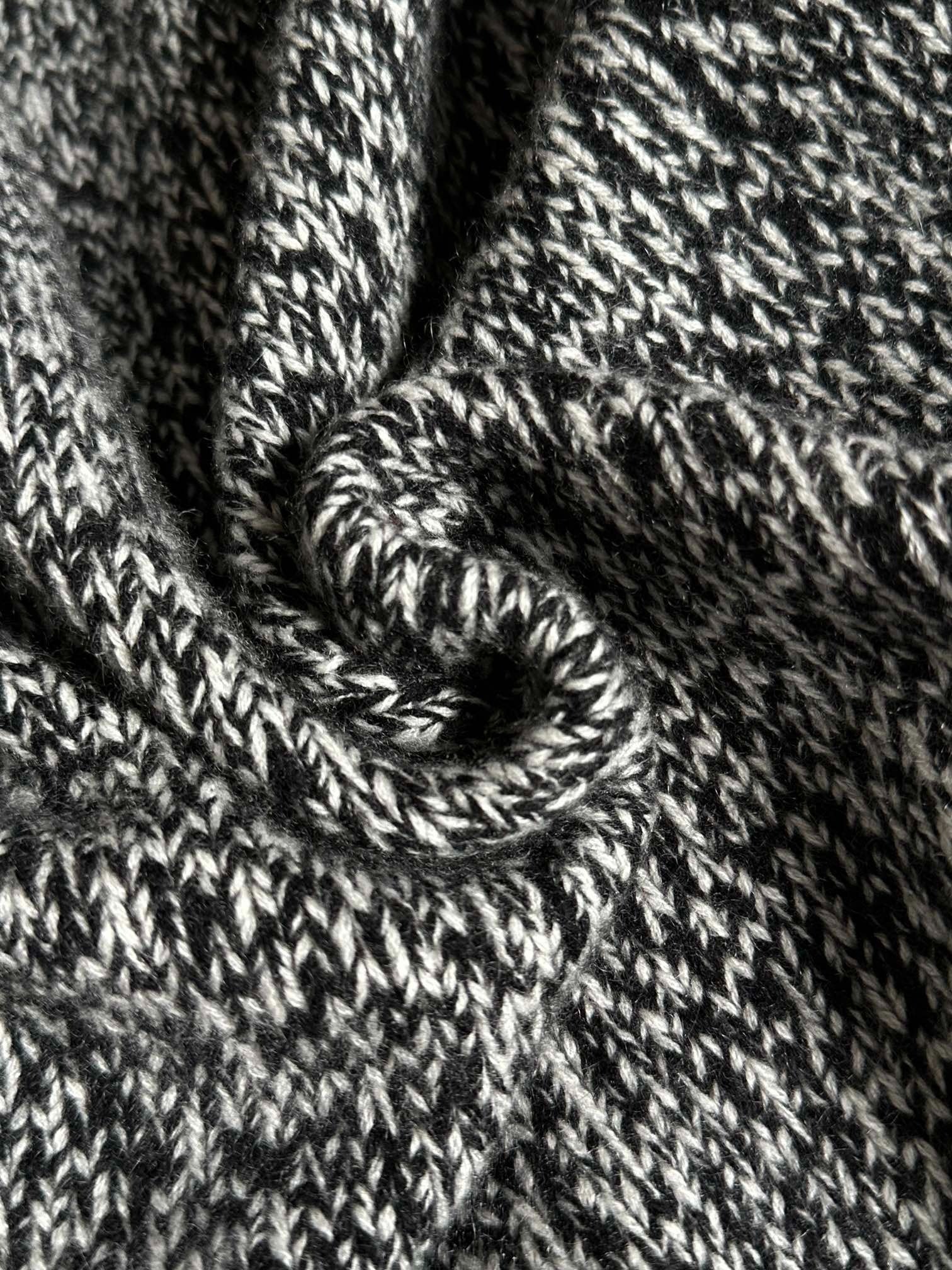 MIUMIU SWEATER STYLE 720