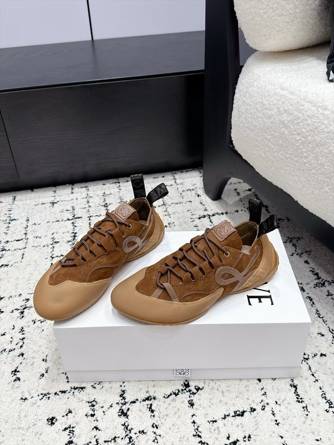 LW 26FW Climbing Sneakers Logo Detail Suede Leather 158196