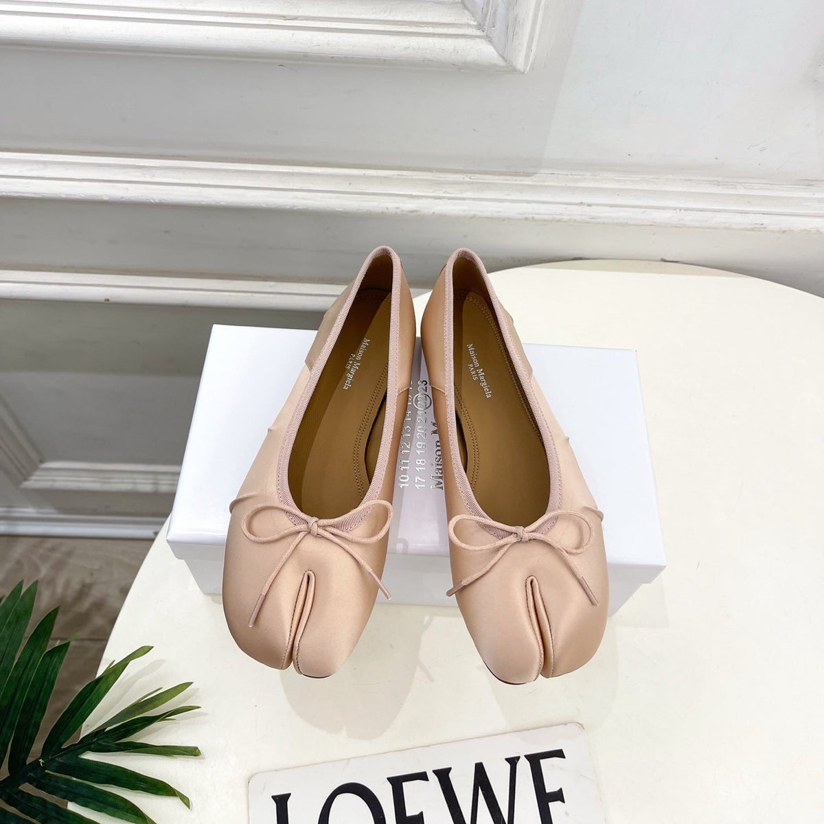 MM 26S Split-Toe Ballet Flats In Nude Pink Silk