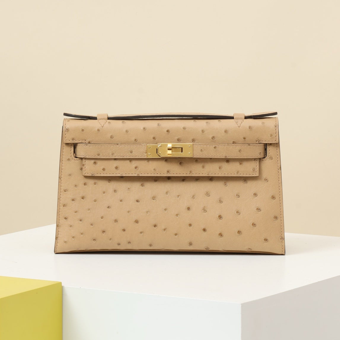 High-end Hermes 2026 Kelly Pochette Bag 22cm Ostrich Leather