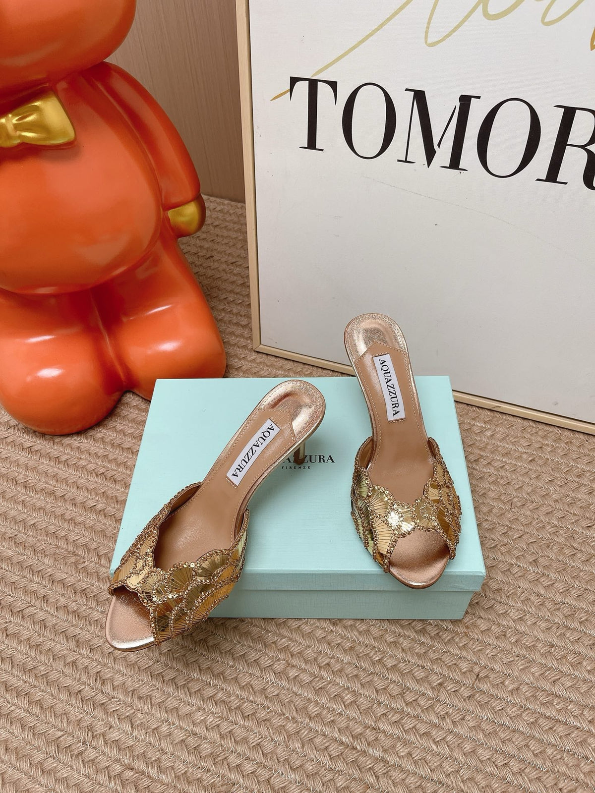 Aquazzura 26S Gatsby Mules 10.5cm Light Gold Sequined